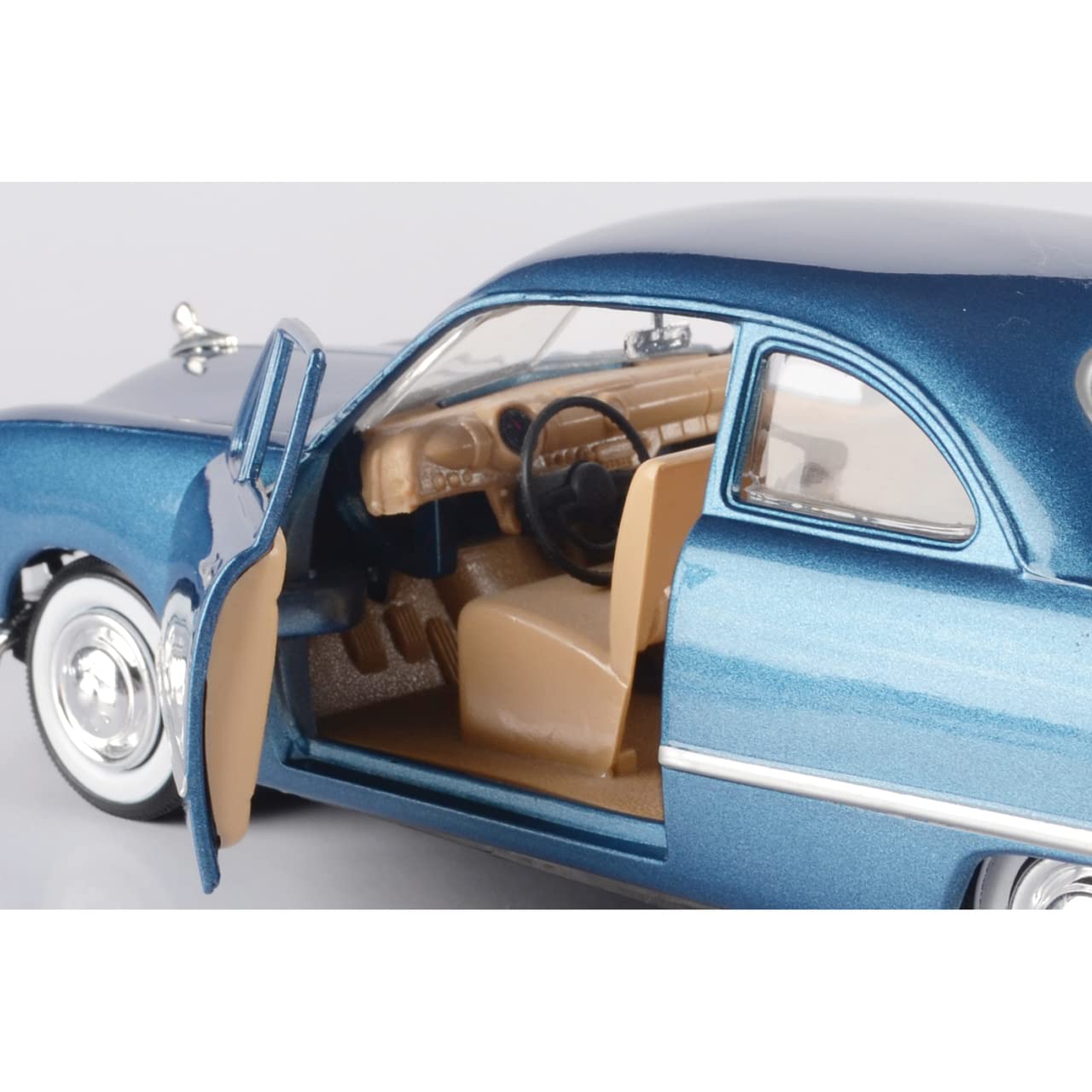 スナップオン Snap on 1949 フォードストリートロッド ジオラマ