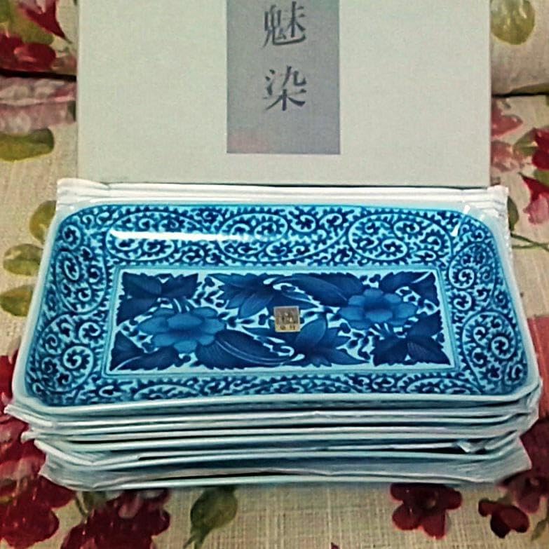 新品箱入5点 龍峰窯 牡丹柄 染付古伊万里焼物皿 箱入5点 龍峰窯 牡丹柄 染付古伊万里焼物皿 有田焼