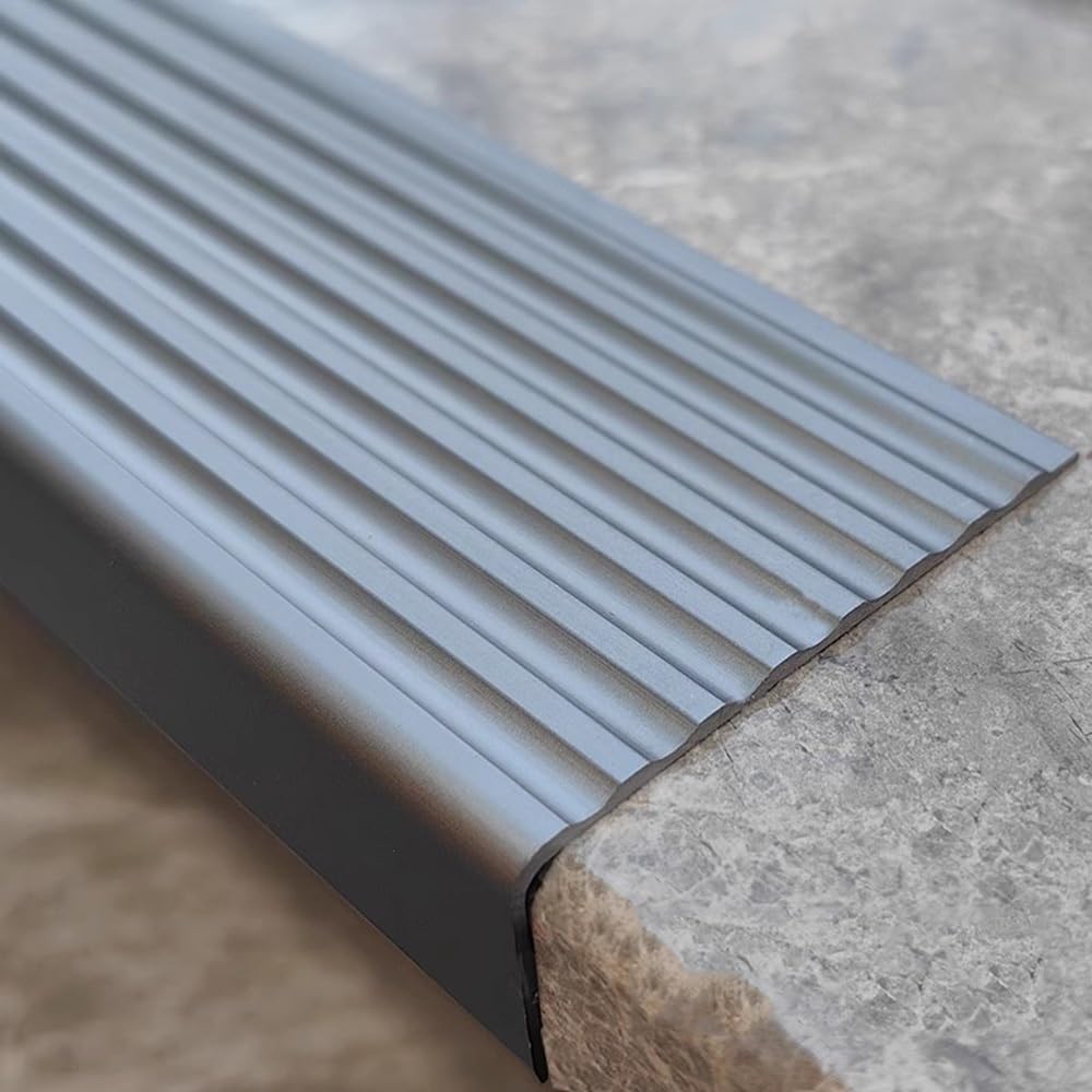 Protector de borde de escalera para evitar resbalones y reparar peldaños