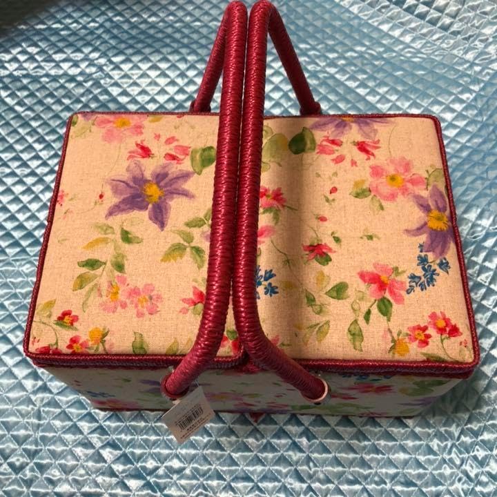 アンティーク 木製彫刻装飾トランプアート 蓋付き裁縫ボックス 内装総