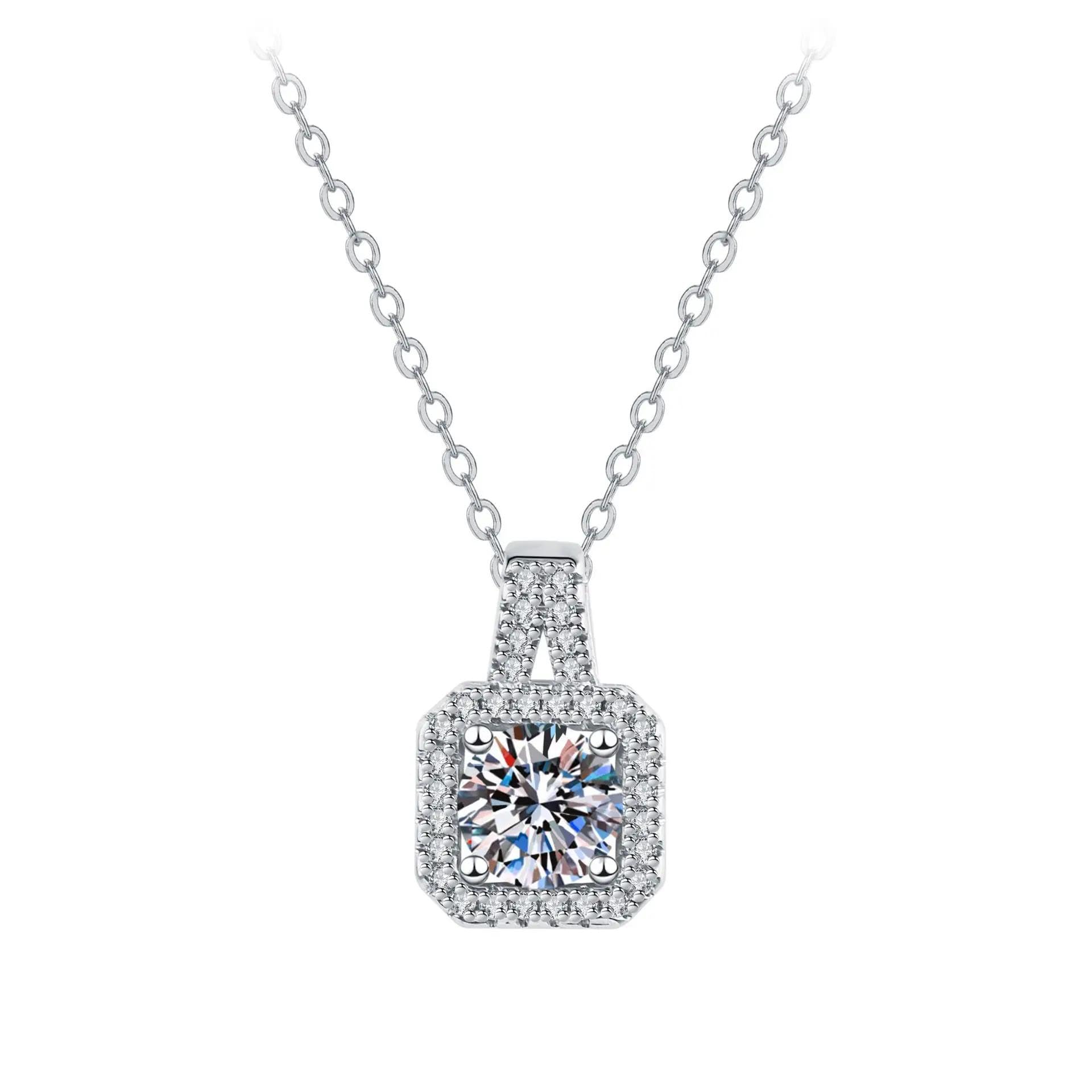Collier Tendance ZYFSHA avec pendentif géométrie brillante au tempérament chic