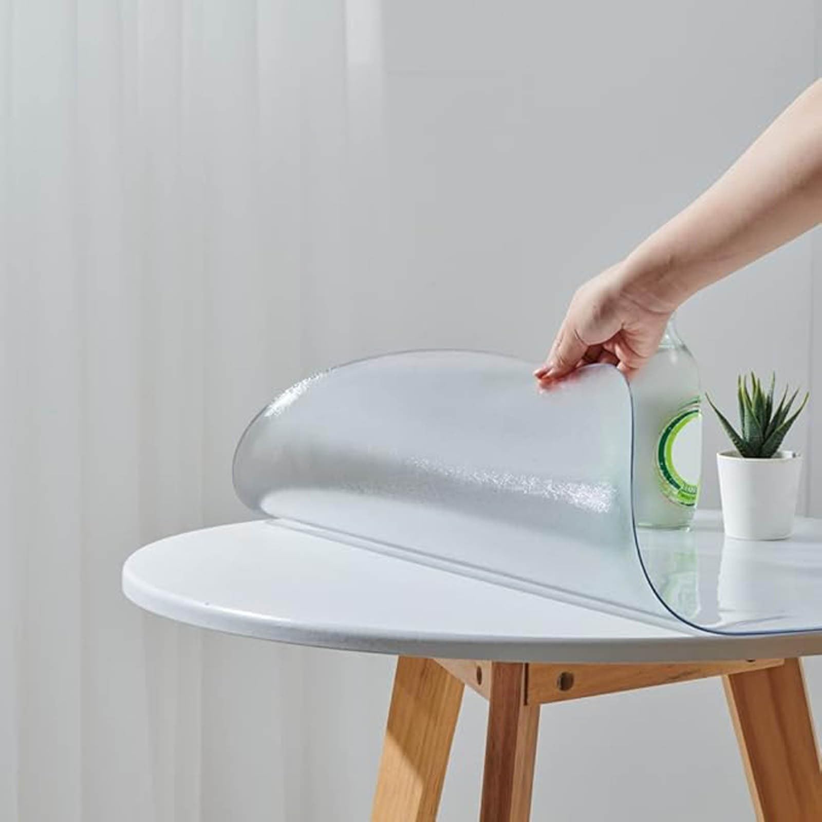 Clear Round Table Protectors 2mm PVC Desk Pad Tablecloth Heat Resistant Wipe-able for Dining Room Coffee Table(B,40cm Rund)