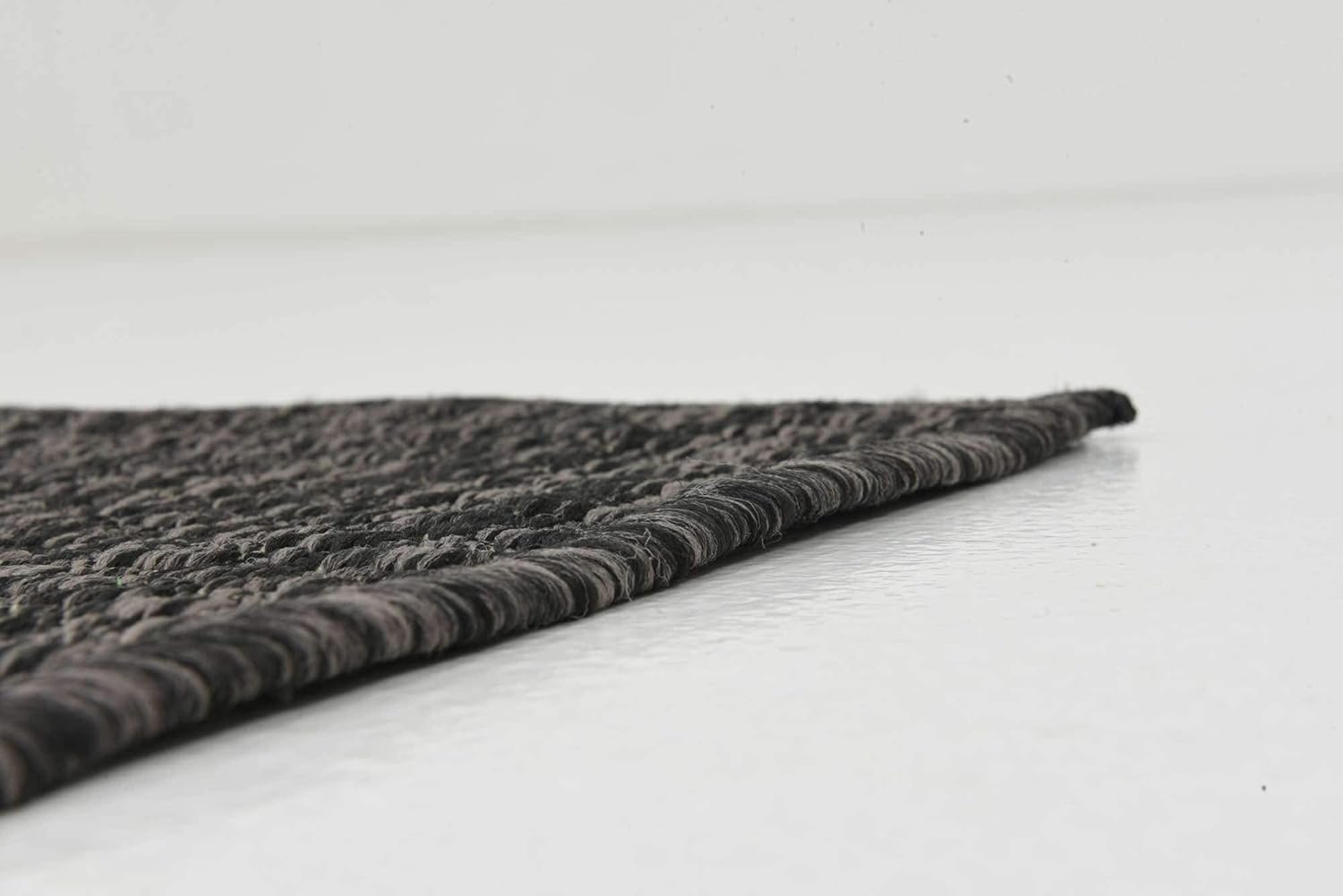Black Flatweave Outdoor Runner Rug, 2' x 6', Synthetic