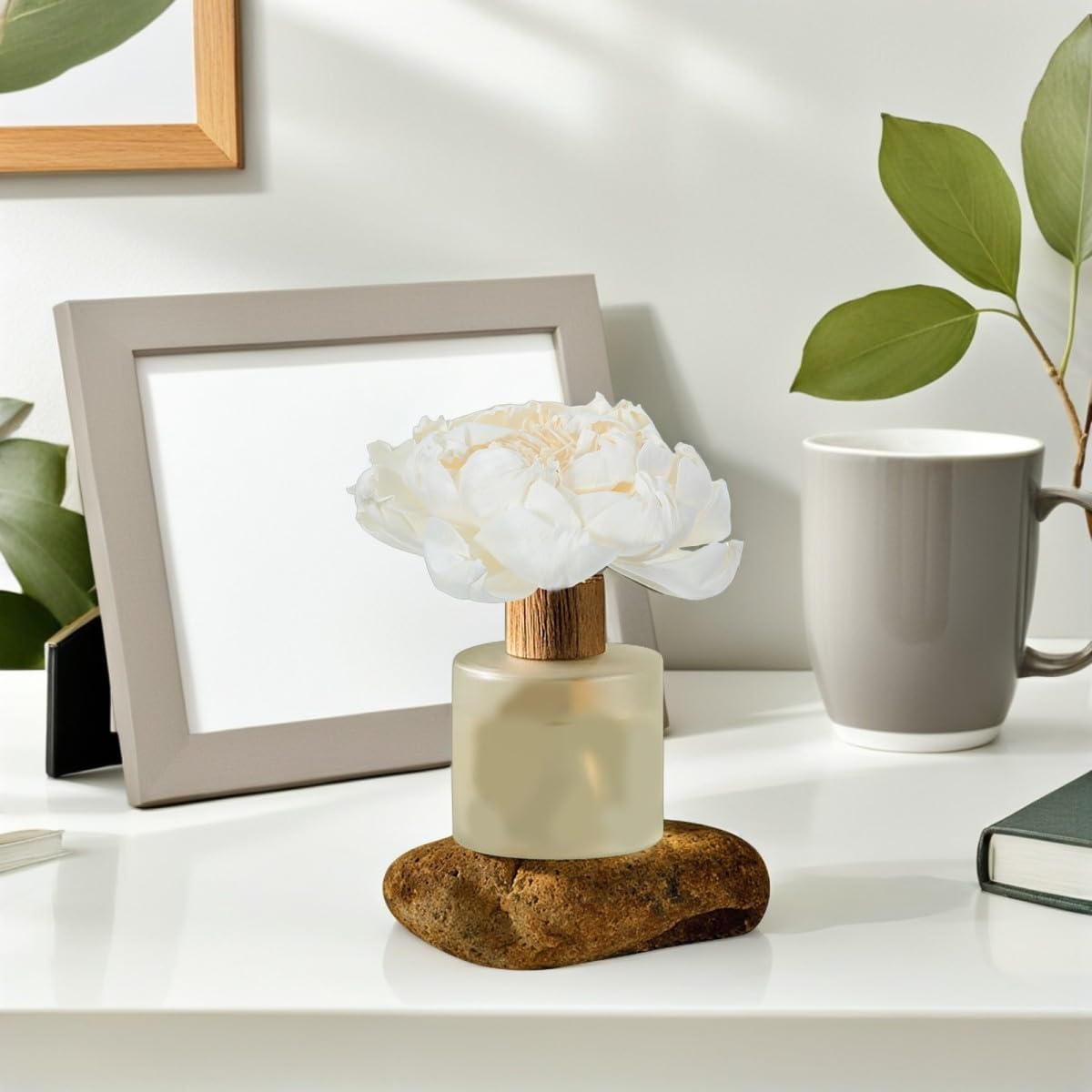 Beaupretty Fleur Diffuseur sans Flamme Rotin avec Motif Pivoine Décoration Parfumée pour Maison et Hôtel Accessoire de Parfum Intérieur Élégant et Naturel