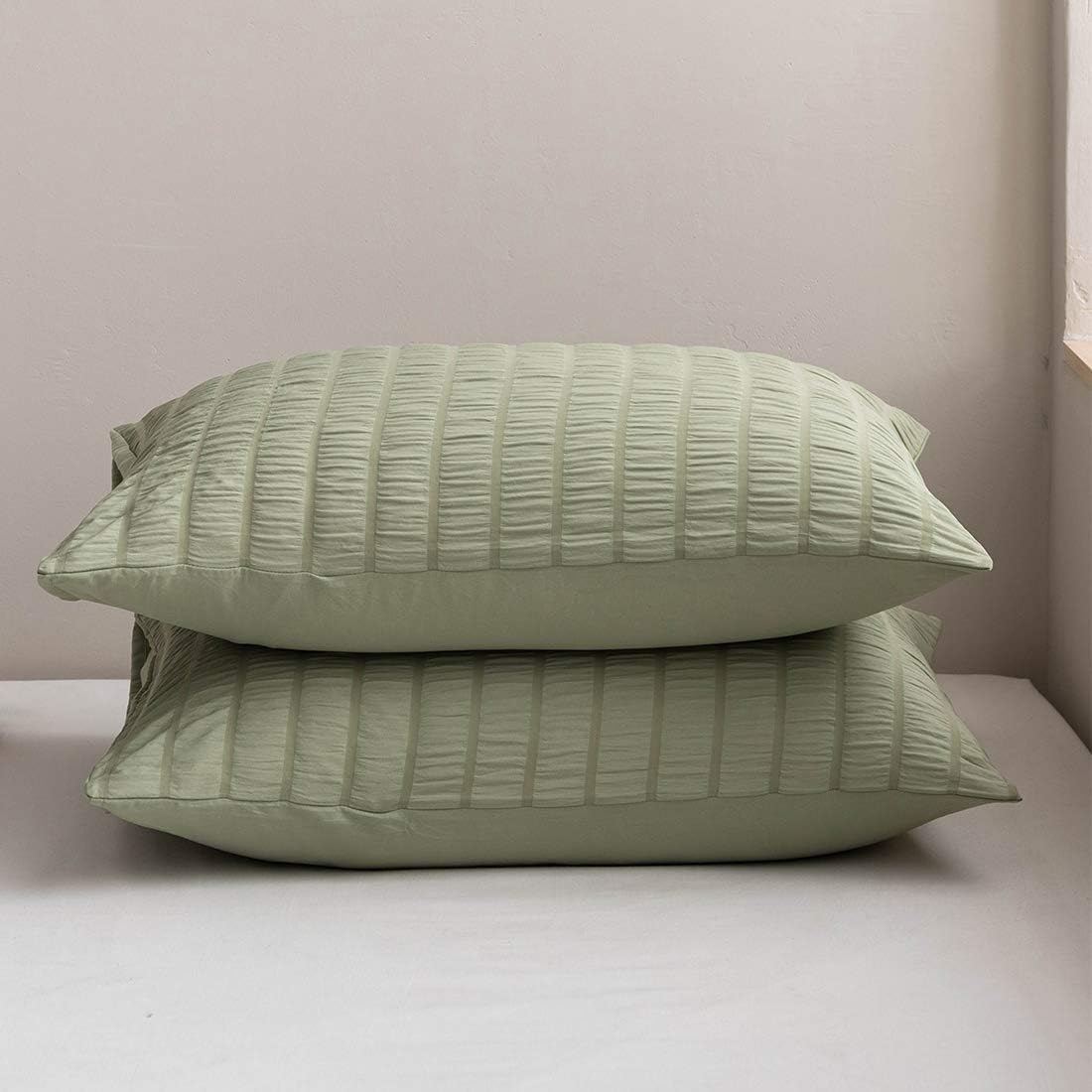 Soft Pillow Cases Set of 2, Seersucker Pillowcase Wrinkle, Fade, Stain Resistant, 100% Brushed Microfiber, King Size 20x40 Inches Pillow Covers with Envelope Closure, Green Bean