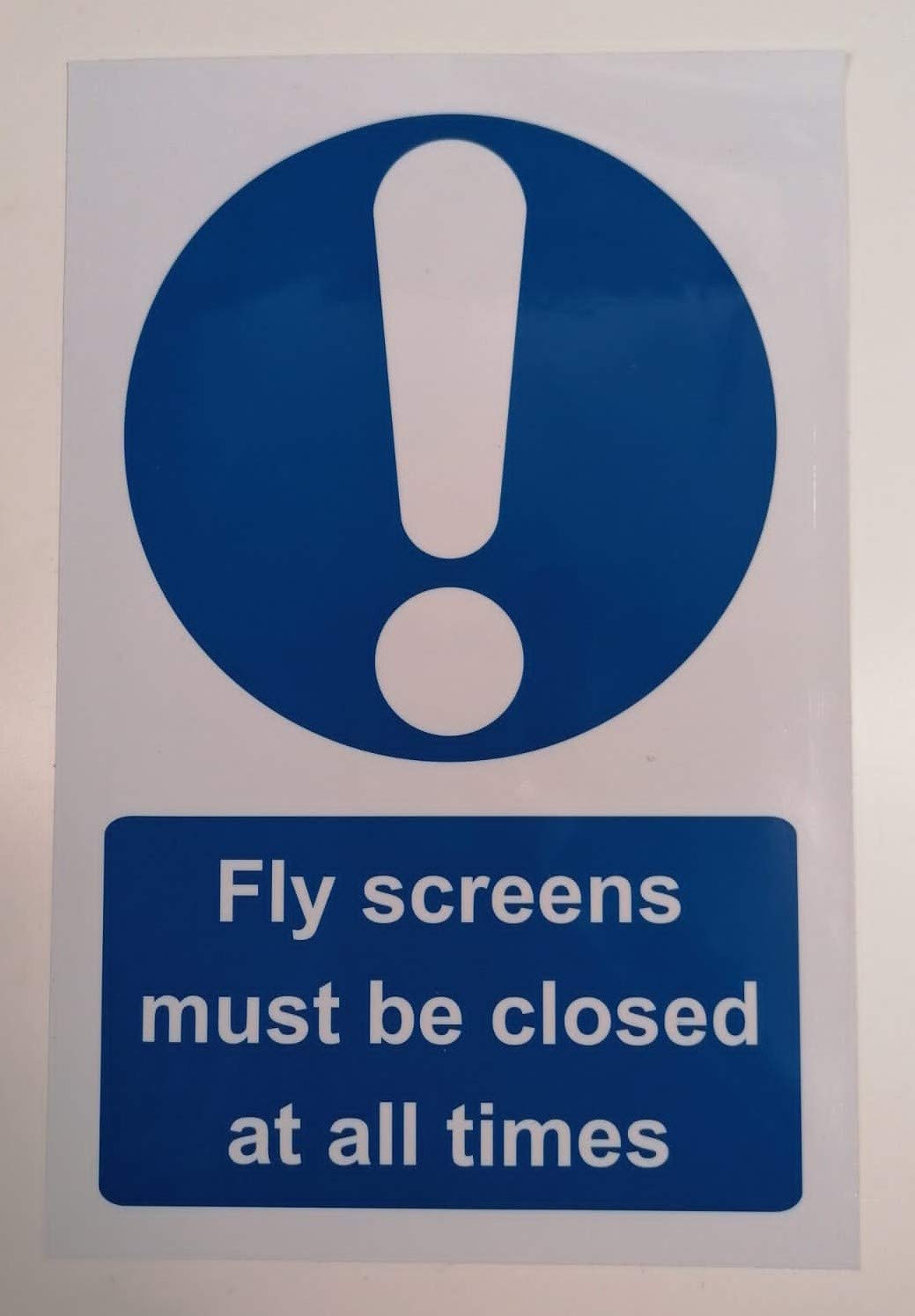 Kpcm Display Ltd Fly Screens Must Be Closed At All Times Safety Sign - 1.2Mm Rigid Plastic 300Mm X 200Mm