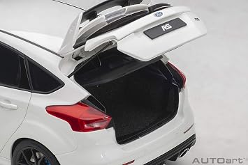 AUTOart 1:18 scale Composite Model Car compatible with Ford Focus RS (2016) in Frozen White