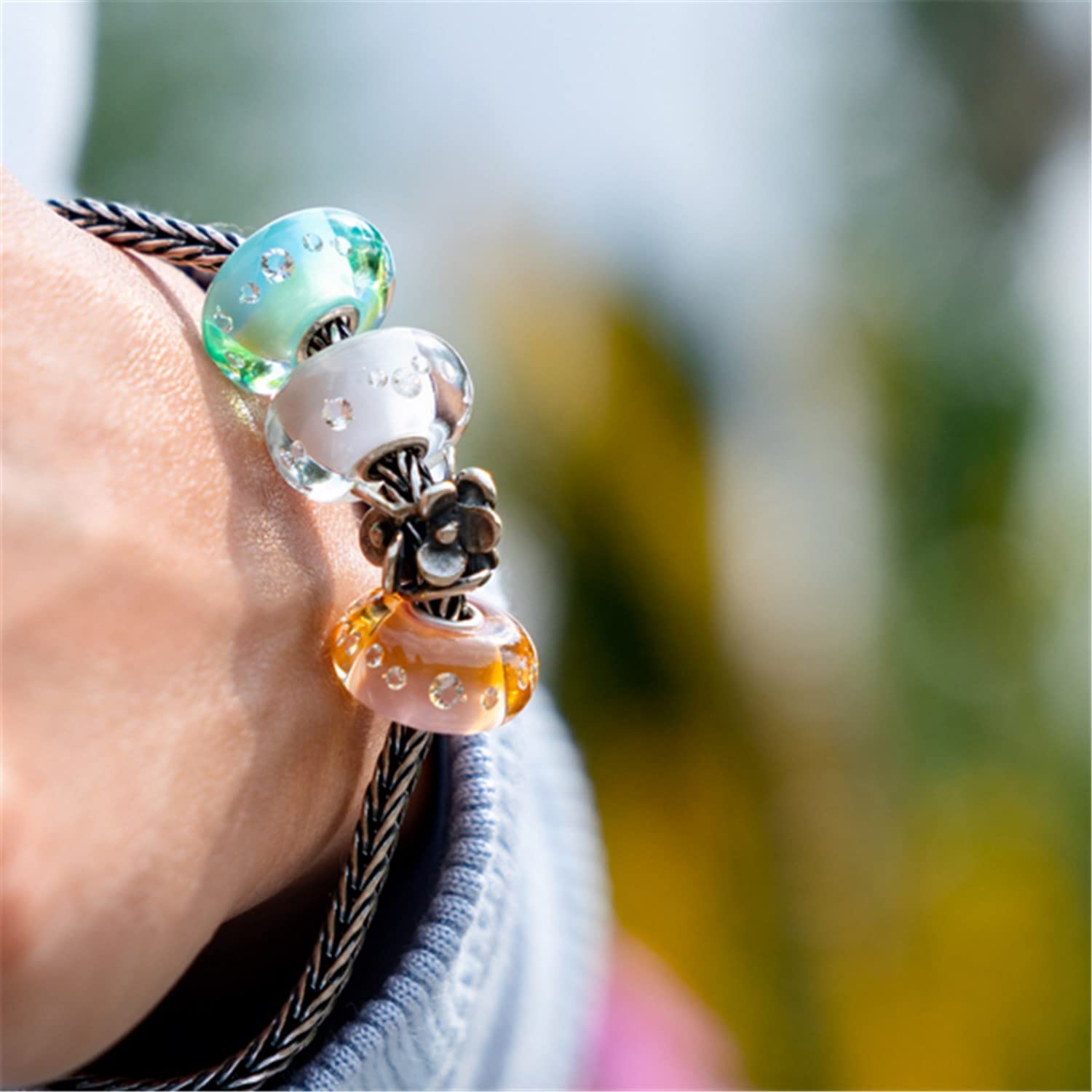 Trollbeads Joyful Diamond TGLBE-00213 - Perlina in vetro scintillante