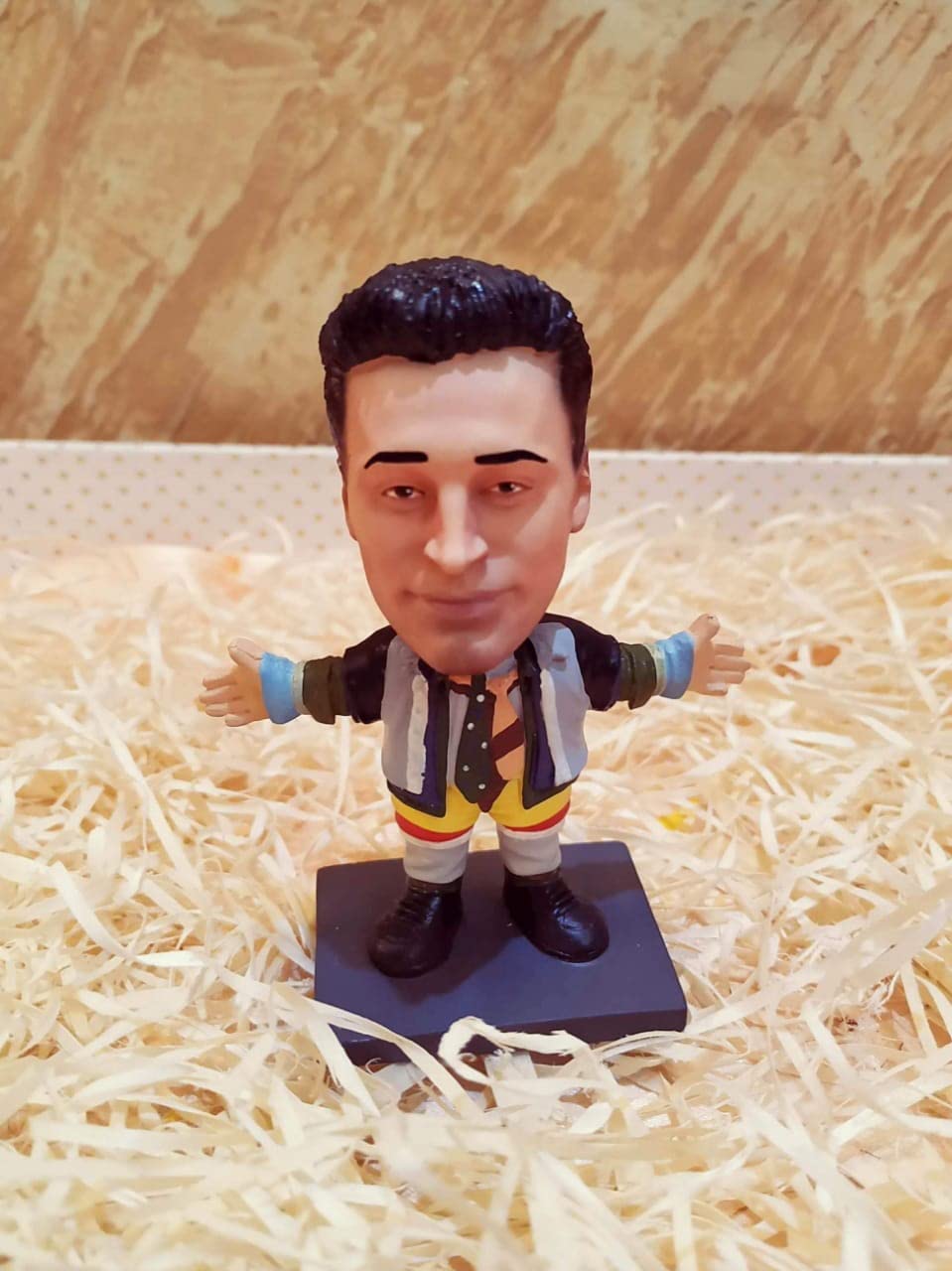 Buy Boenjoy Gifts Made in India Friends TV Show Bobble Head