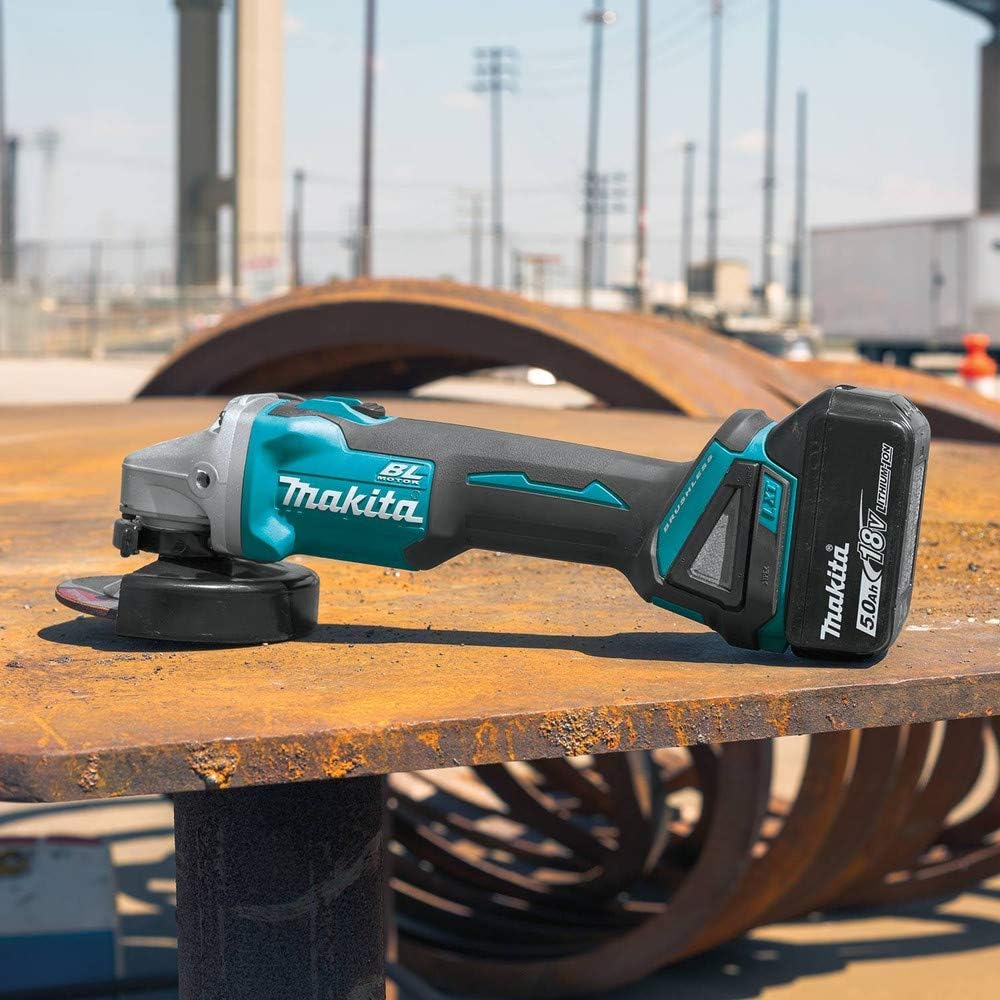 Makita XAG04T 18V LXT BL 4-1/2"/ 5" Cut-Off/Angle Grinder Kit