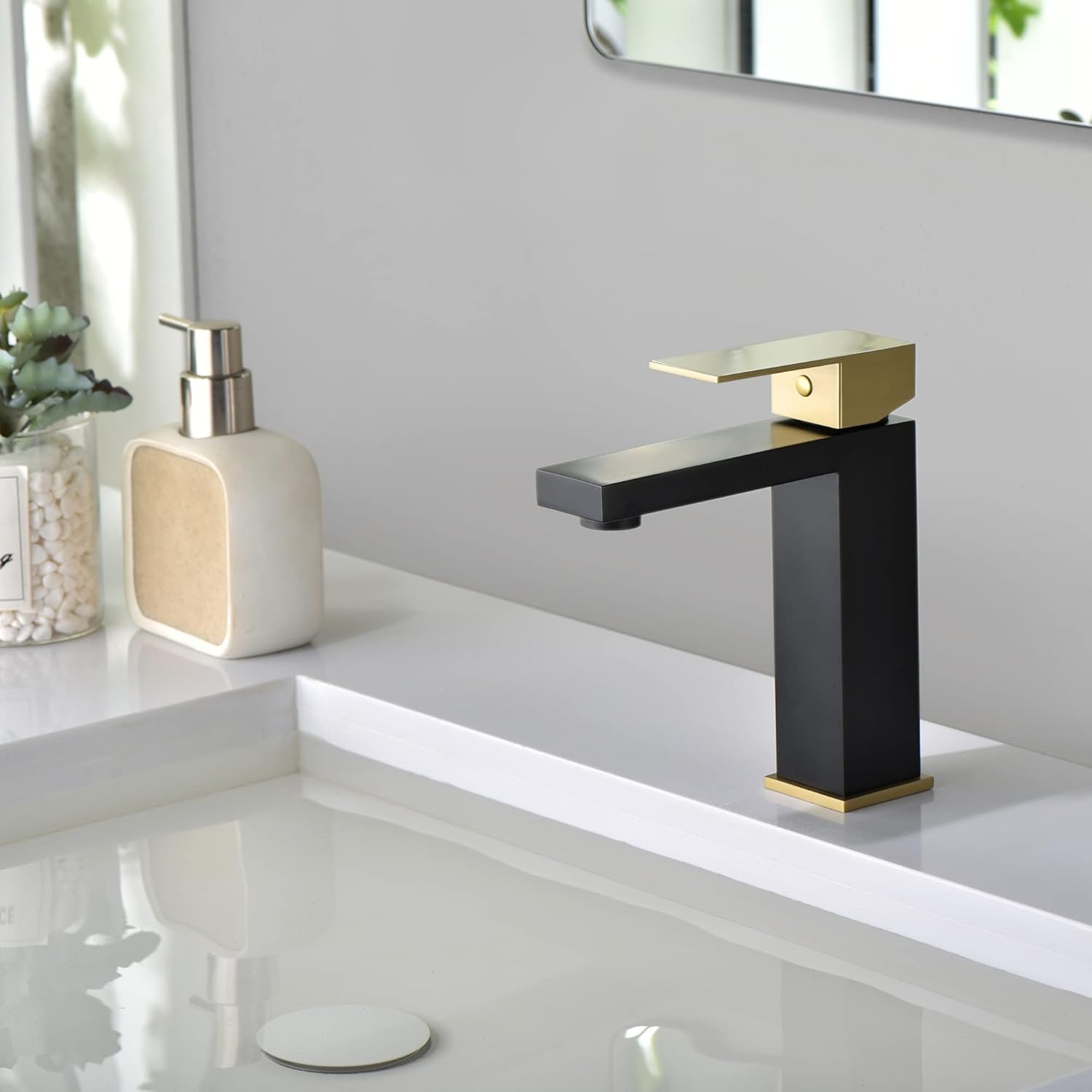 sumerain Bathroom Sink Faucet Black and Gold Bathroom Faucet 304 Stainless Steel Single Handle Single Hole