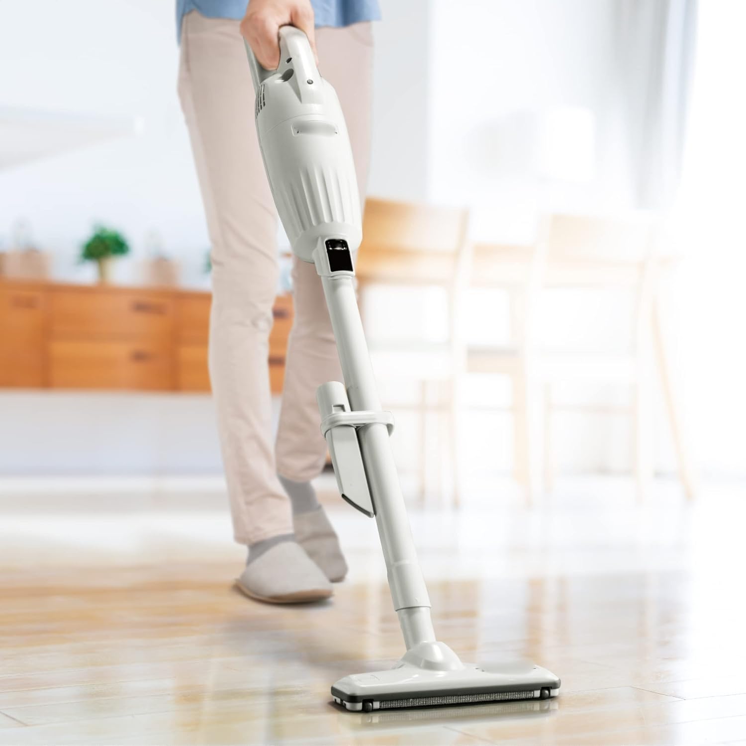 Amazon | 充電式クリーナー CL116DWI、10.8V、2.0Ah、アイボリー、充電