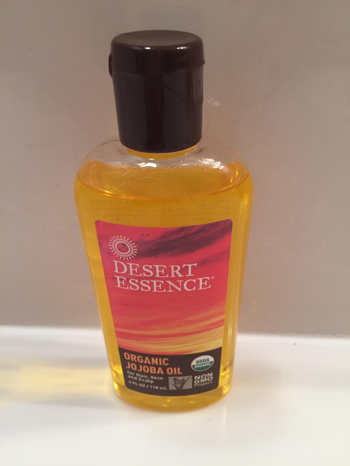 Desert Essence 100% Pure Jojoba Oil – 4 Fl Oz Moisturizer for Hair, Skin & Scalp | Makeup Remover & Aftershave Hydrator, Non-GMO, Vegan, Cold-Pressed, Anti-Flakiness & Non-Clogging Beauty Elixir