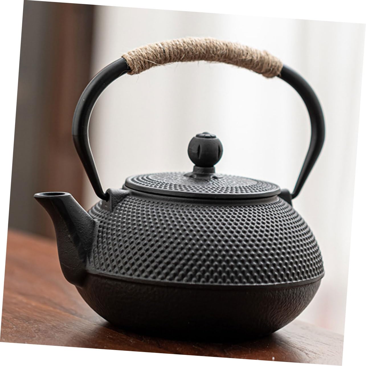 Tetera de Hierro Fundido Negra 900ml Estilo Japonés Retro | Infusor para Hojas Sueltas, Tamaño Pequeño, Superficie Interior Lisa, para Salones de Té y Salas de Reunión