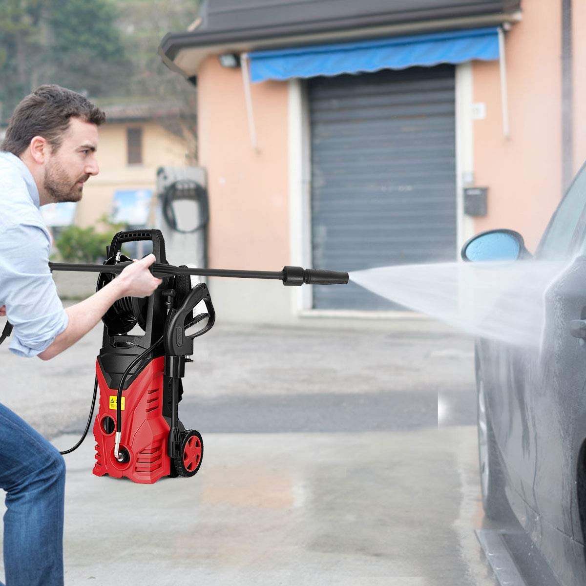 GOPLUS Limpiador de Alta Presión 1400W, 140 Bar, 300 L/H con Boquilla Lotus, Boquilla de Alta Presión, Cepillo y Bote de Lejía, Enrollador de Manguera Flexible, con 2 Ruedas para Coche, (Rojo)