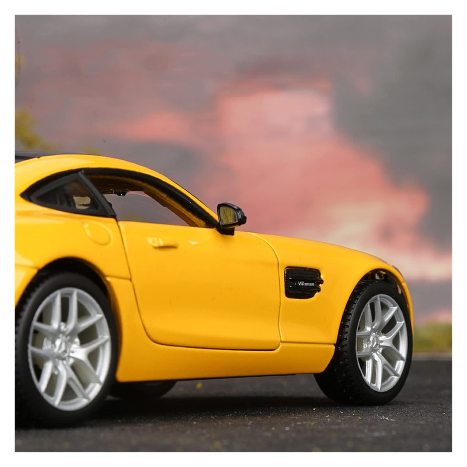 Amazon.co.jp: ミニカー スケールモデルカー 1:24 メルセデス