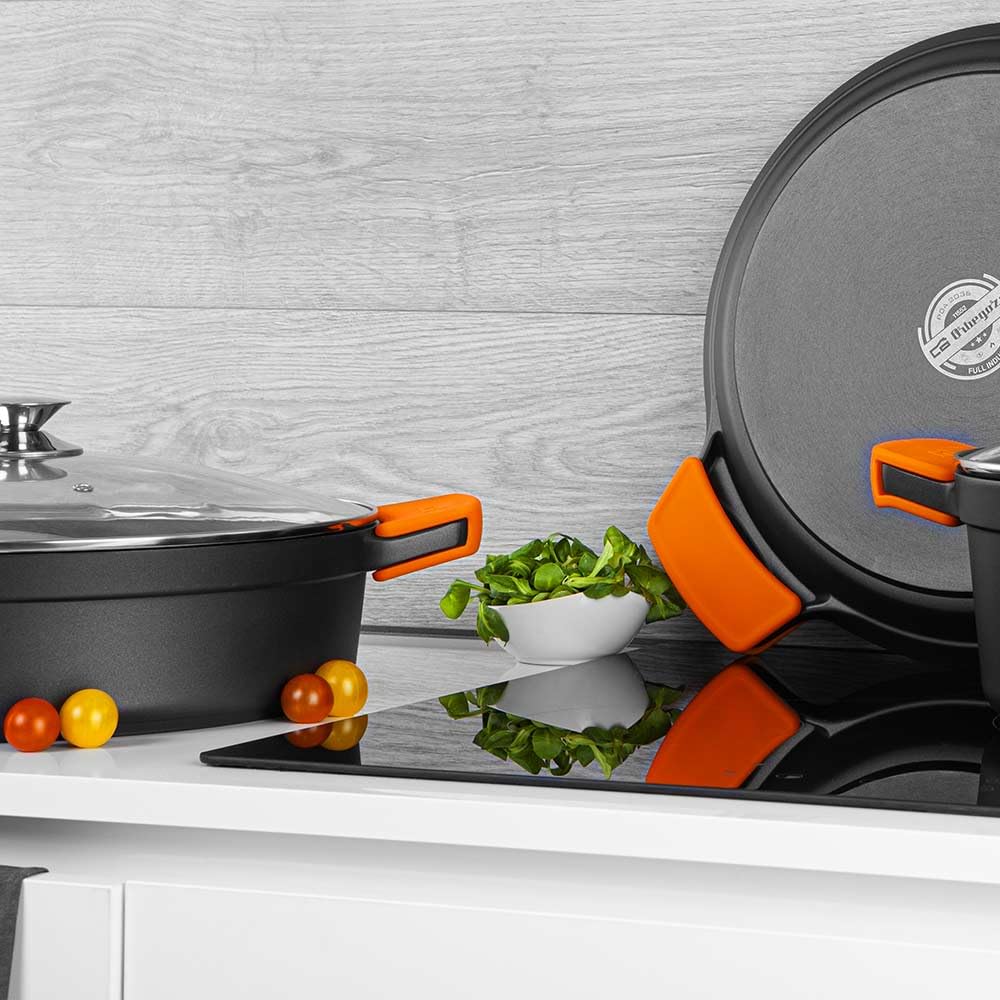 Orbegozo CDB 1040 Cacerola Baja Aluminio Forjado, 10.5 L, Superficie Antiadherente Libre de PFOA, Asas de Silicona, Tapa de Cristal Templado
