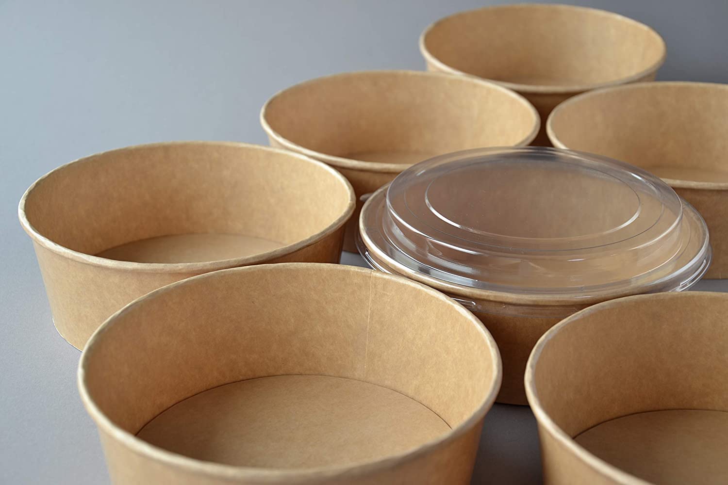 Papp-Salatschale, Braun, Rund, 1.300 Ml, Oben 18,4 X Unten 16 X Höhe 7 Cm, Mit PE Beschichtung Matt 300er Karton Papp-Salatschale, Braun, Rund, 1.300 Ml, Oben 18,4 X Unten 16 X Höhe 7 Cm, Mit PE Beschichtung Matt 300er Karton