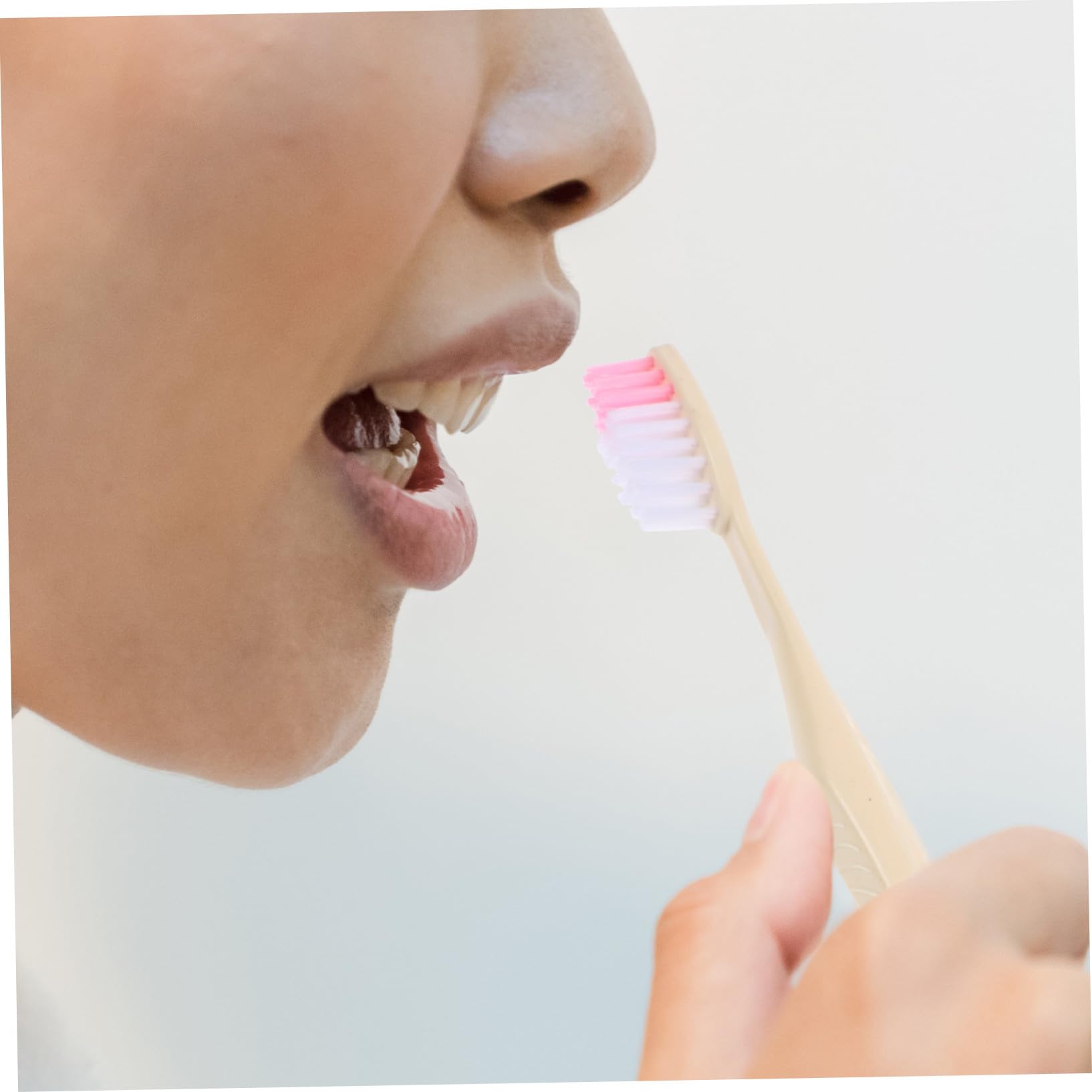 Kit Denti Viaggio Monouso 100 Pezzi Spazzolino Manuale Usa e Getta in Plastica con Dentifricio Confezionati Singolarmente per Pulizia Denti in Viaggio Stili multipli