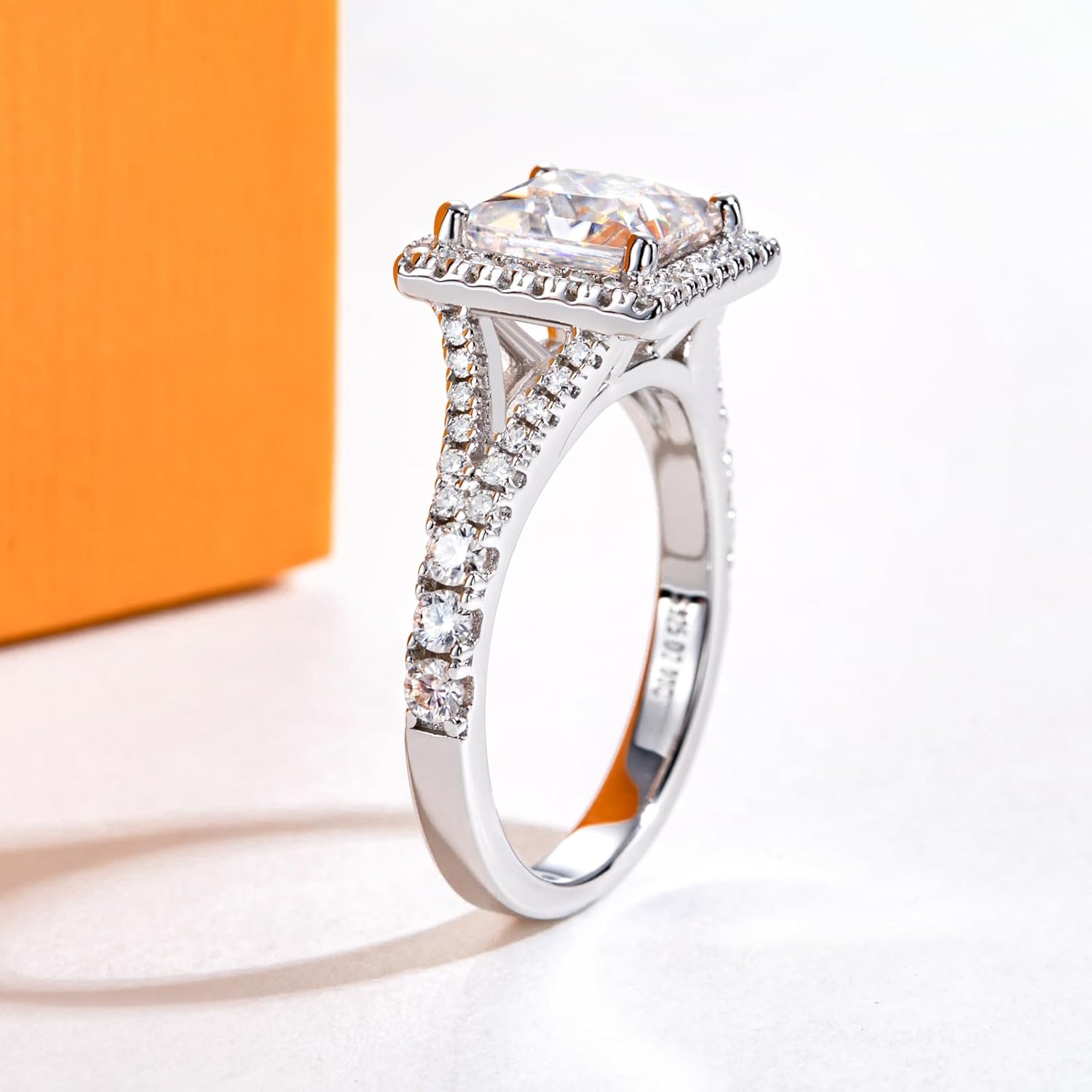 Moissanite Engagement Rings 2.524CTTW(2CT Center Stone) D Color VVS1 Clarity 925 Sterling Silver Princess Cut Halo Wedding Promise Anniversary Rings for Women with Certificate