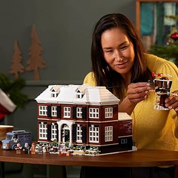 その他 BLACK&amp;WHITE DVD Amazon.com: Lego Ideas Home Alone Exclusive Building Set