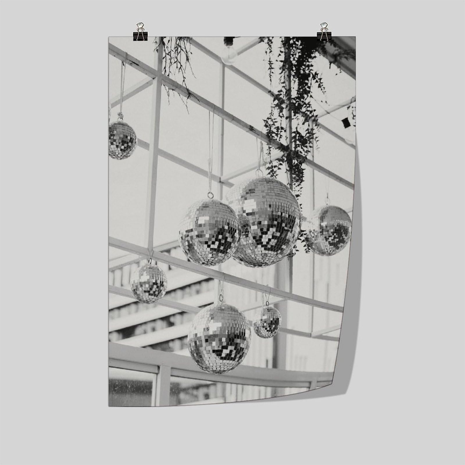 Black And White Disco Ball Poster Funky Retro Disco Posters Vintage Disco Ball Painting Trendy Party Wall Art for Modern Bar Dorm Bedroom Decor Unframe-style 20x30inch(50x75cm)