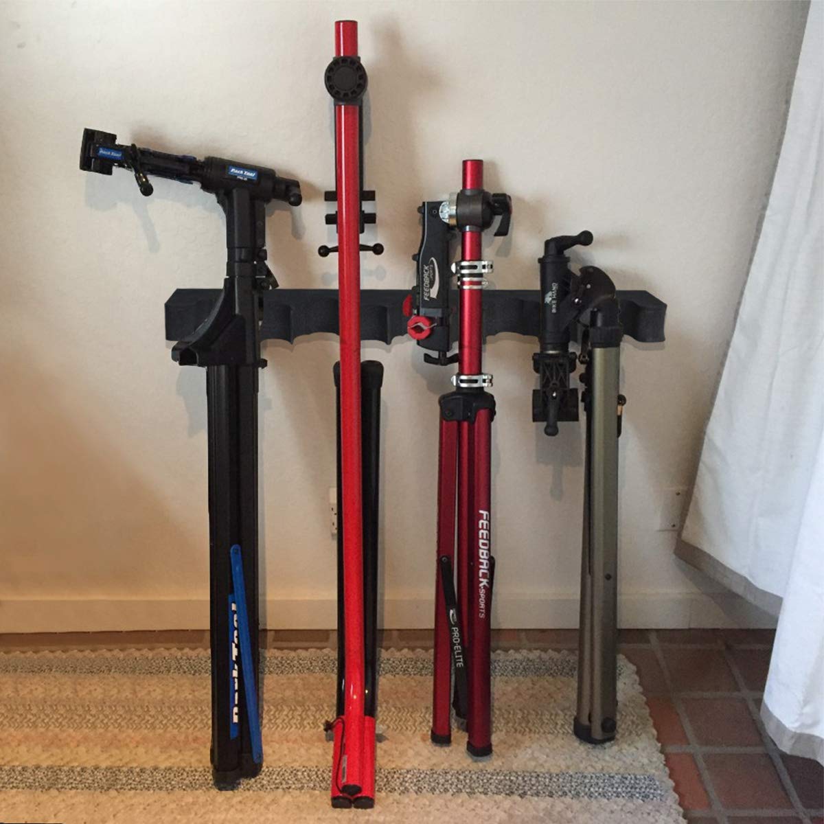 Mind and Action Portable Foam Gun Rack Universal Rifle Shotgun Barrel