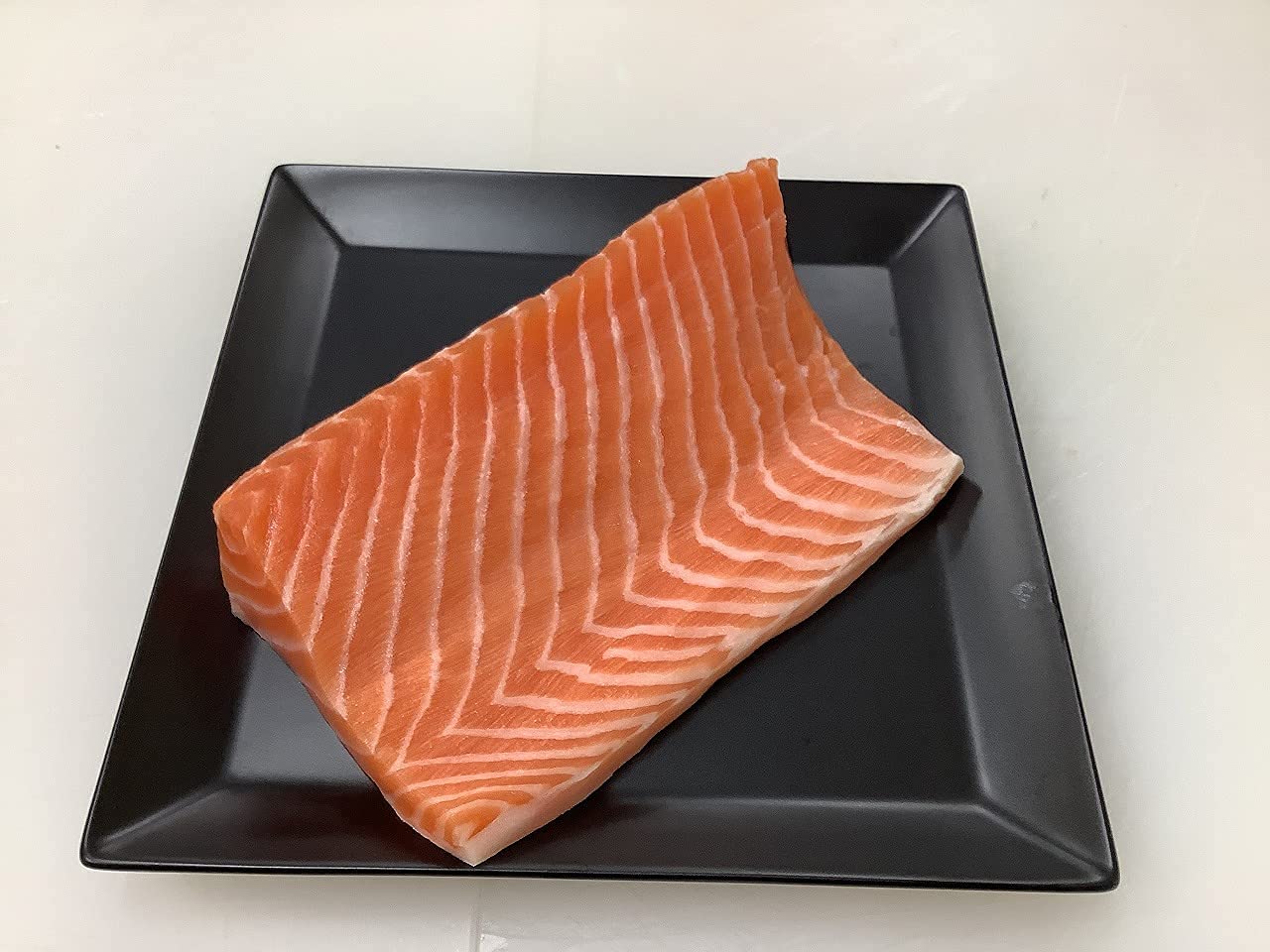 Amazon.co.jp: 魚の王子様 極上の生サーモンを一度も冷凍せずにお届け  