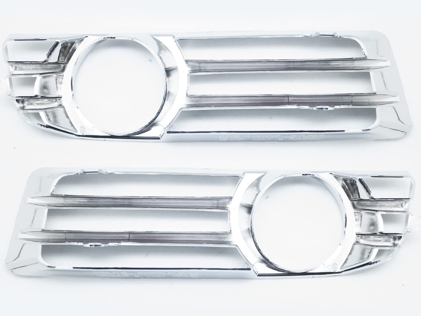 Chrome Fog Light Trims For 2005-2010 Chrysler 300 - Front Bumper Lamps Covers