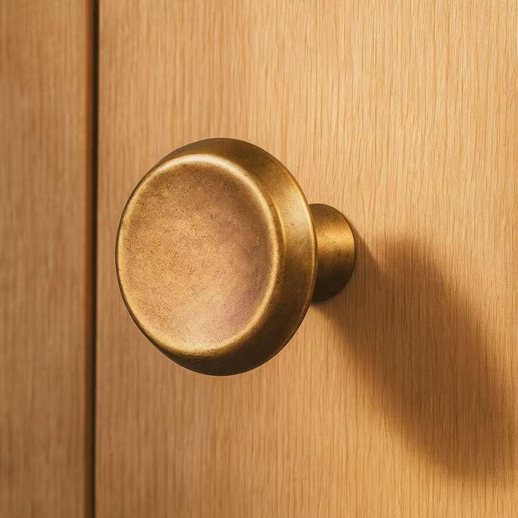 10 Pack Vintage Antique Brass Cabinet Knobs, 1.4 Inch (36mm) Round Cabinet Pulls, Single Hole Hardware Zinc Alloy Handles for Kitchen Cabinet, Bathroom Dresser Knob, Drawer Knobs