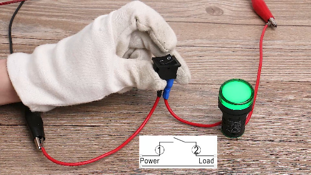 interrupteur à bascule dimensions de montage 30x22mm vert 2NO 230V 20A - 347.791