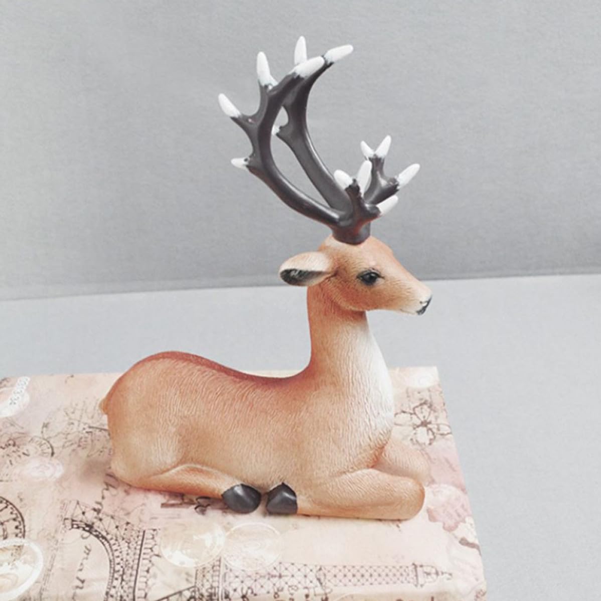 Elchfigur aus Kunstharz Langlebig als Haushaltsdekoration und Schreibtischdeko für Wohnzimmer und Desktop Adornment