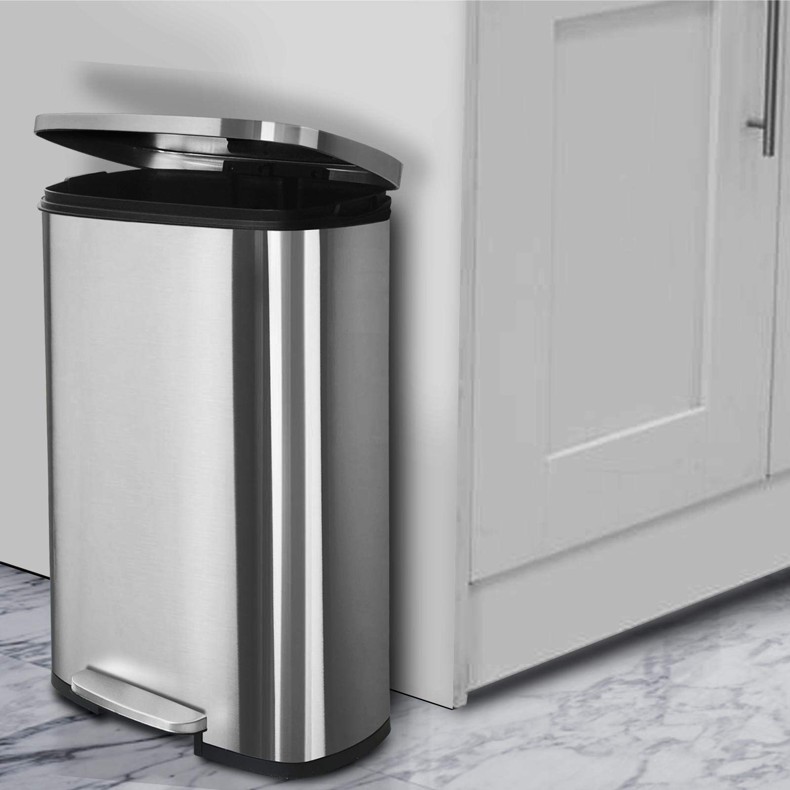 casa pura Dustin - Pattumiera a pedale, 30 litri, con abbassamento automatico, chiusura antiodore, in acciaio inox, secchio interno estraibile in plastica