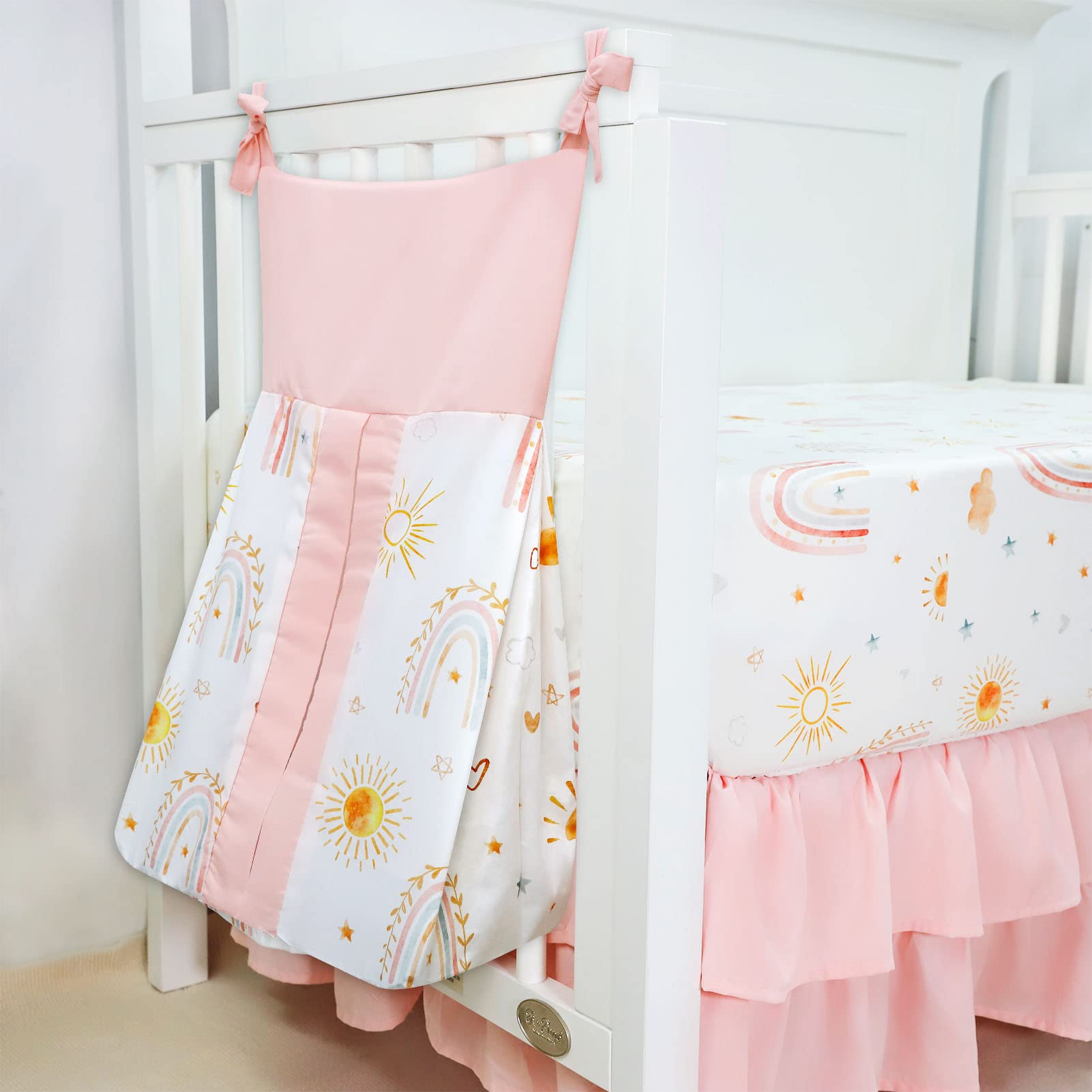 Juego de ropa de cama de cuna de 4 piezas para niñas, incluye edredón, sábana bajera ajustable, falda de cuna y apilador de pañales, arcoíris rosa