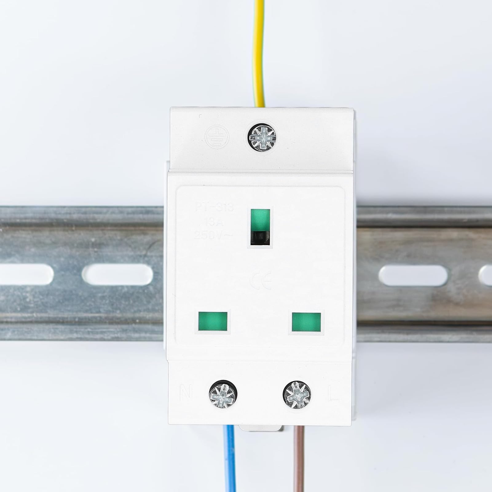 Din Rail Plug Socket, Built in Protective Connection Earthed Outlet Modular Socket for Distribution Panel - Image 2