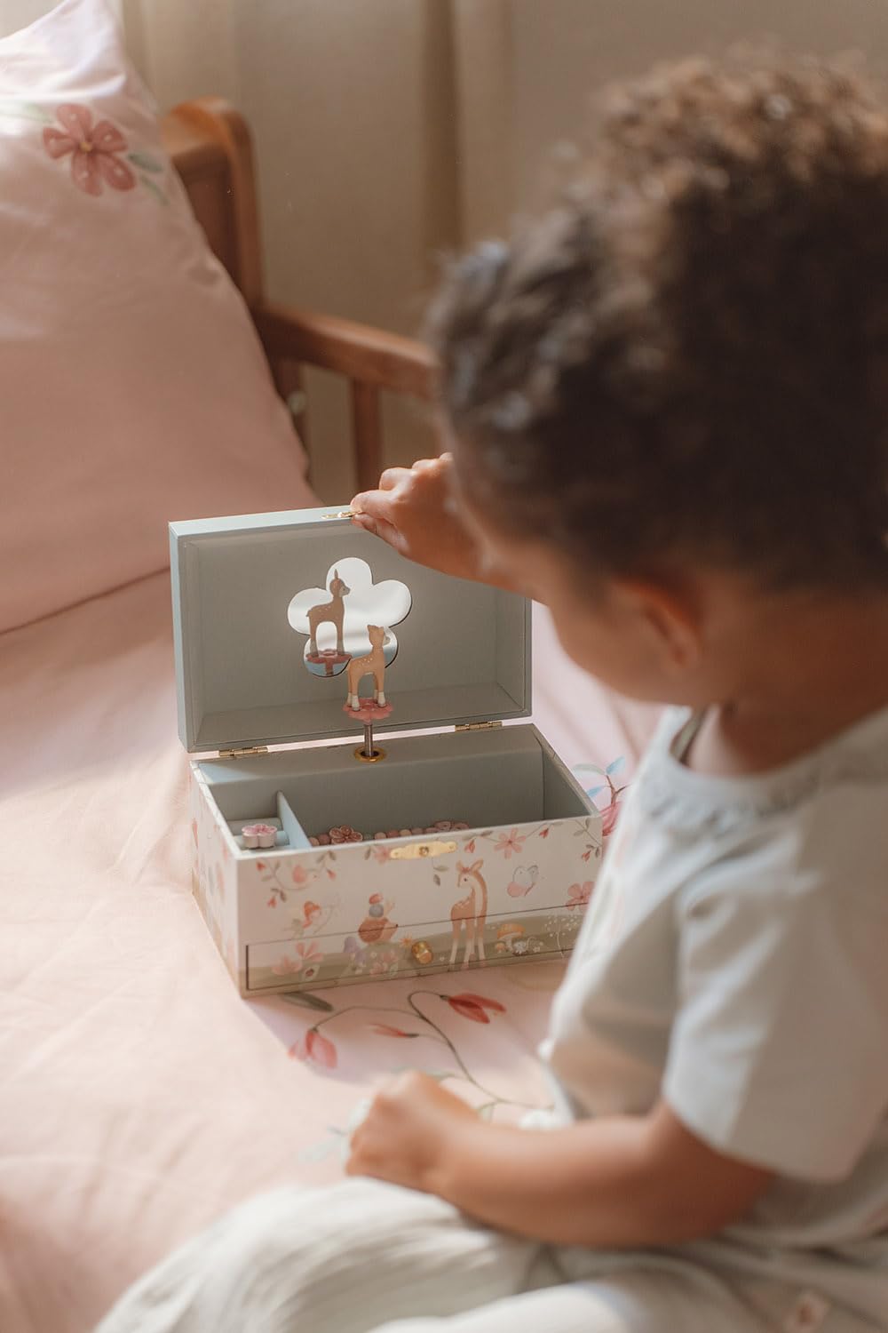 Little Dutch Fairy Garden Joyero con ciervo musical