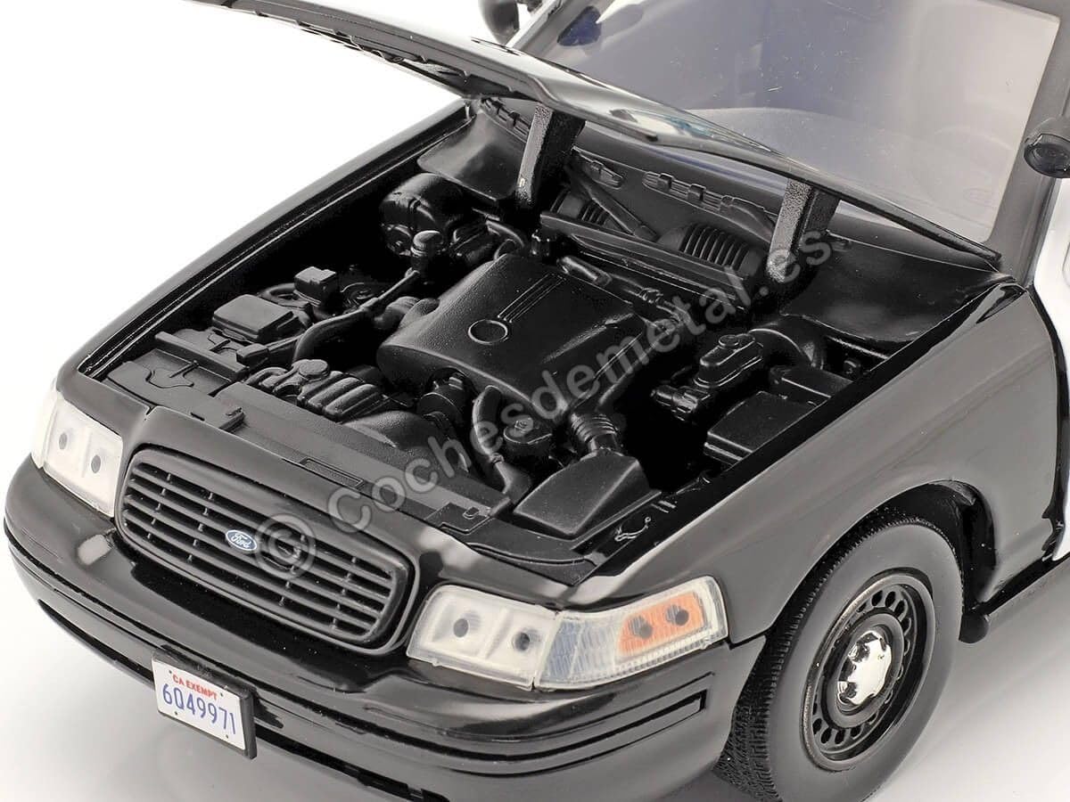 グリーンライト2001 FORD CROWN VICTORIA Ford Crown Victoria Police Interceptor 2001 - greenlight 1