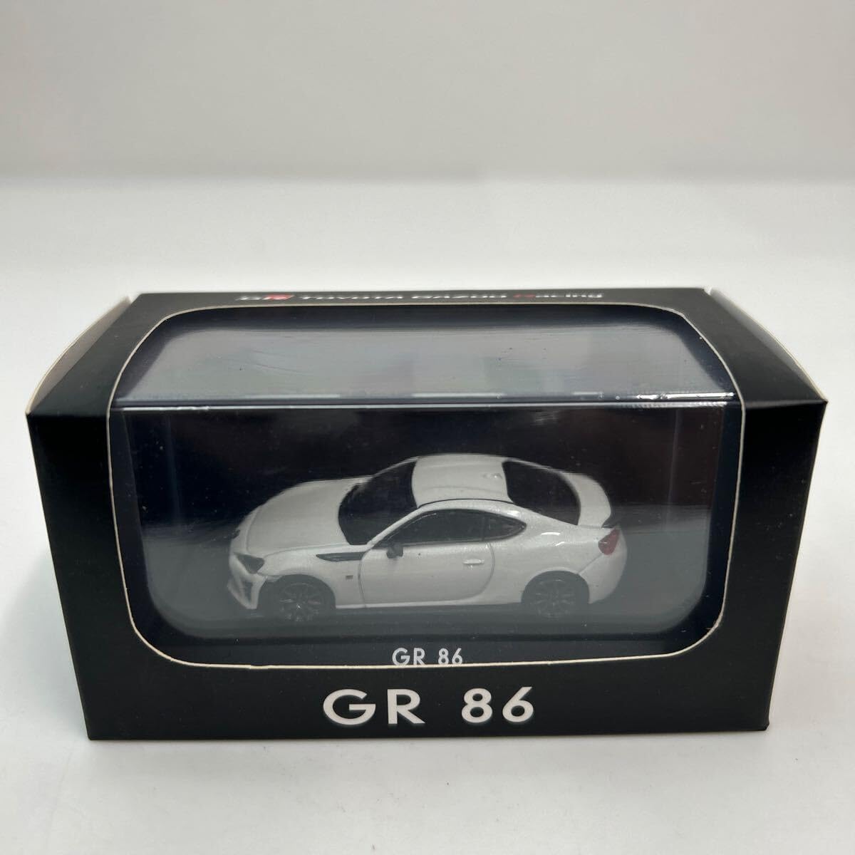 Amazon | ミニカー GAZOO RACING ディーラー特注 1/64 GR 86 カラー