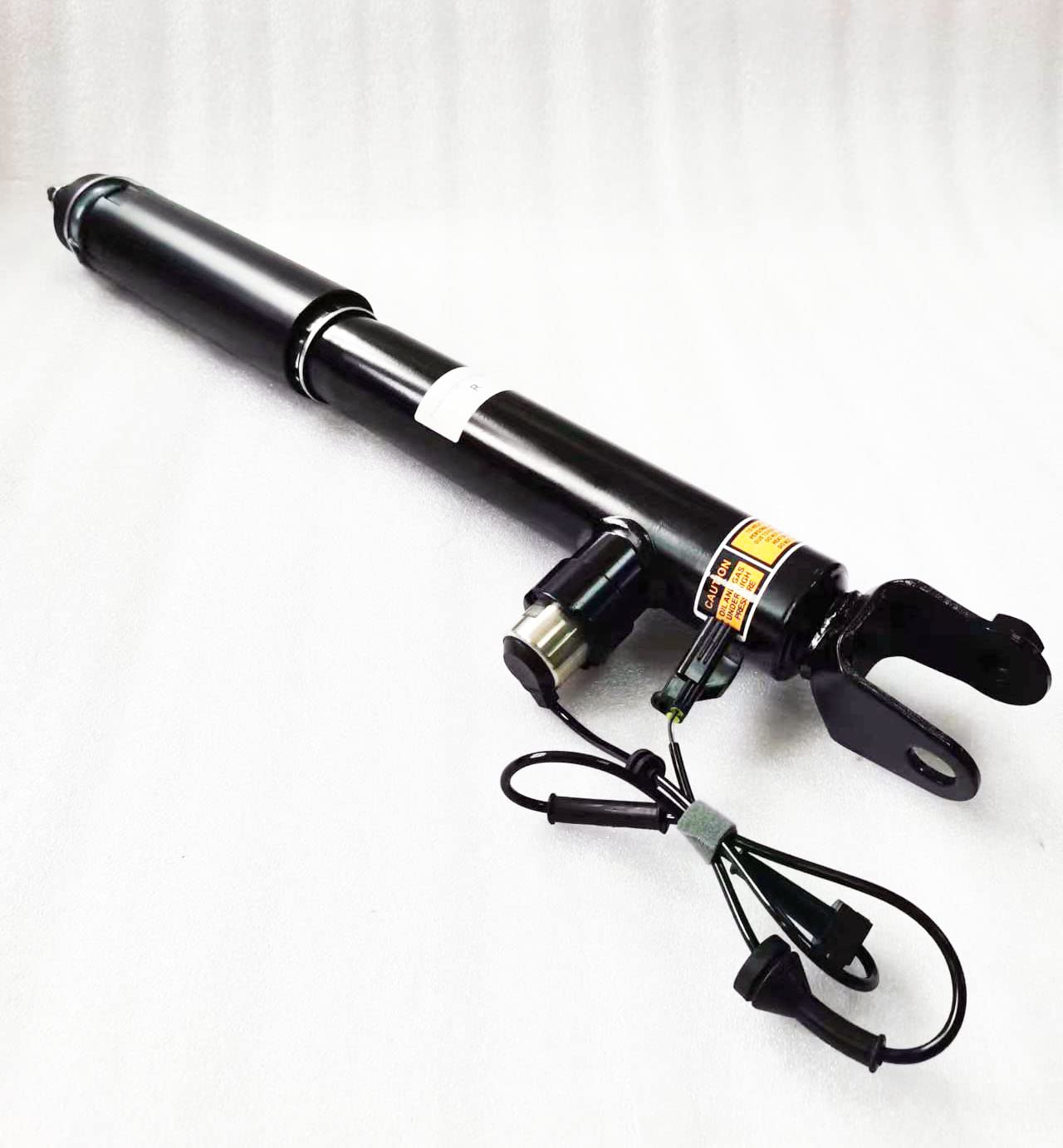 鞠② LUFT MEISTER Left & Right Rear Shock Absorber With Electronic
