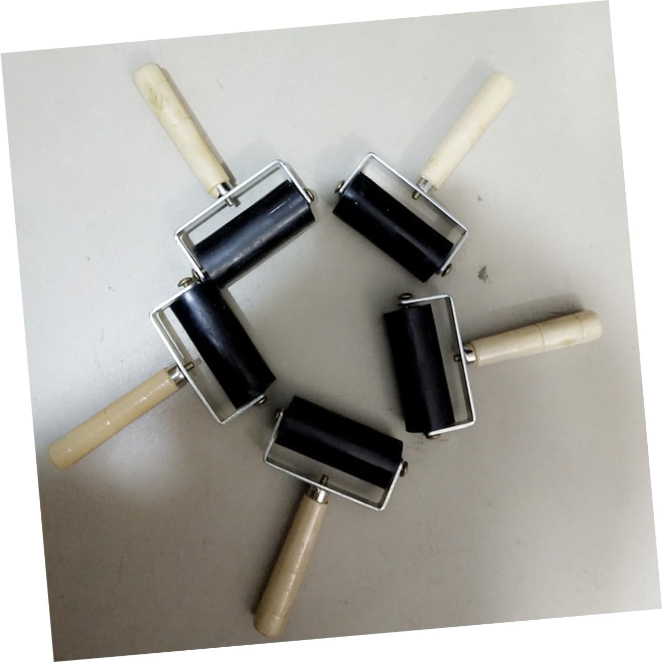 NUOBESTY 3 Sätze Rolle Zum Basteln Rollenwerkzeug Klebeband Zeichnen Malwalze Klebestreifenrolle Klebestifte Tinte Scrabook Bastelzeug Gummiwalze Stanzwerkzeug Bambus Black 2 Stücke * 3