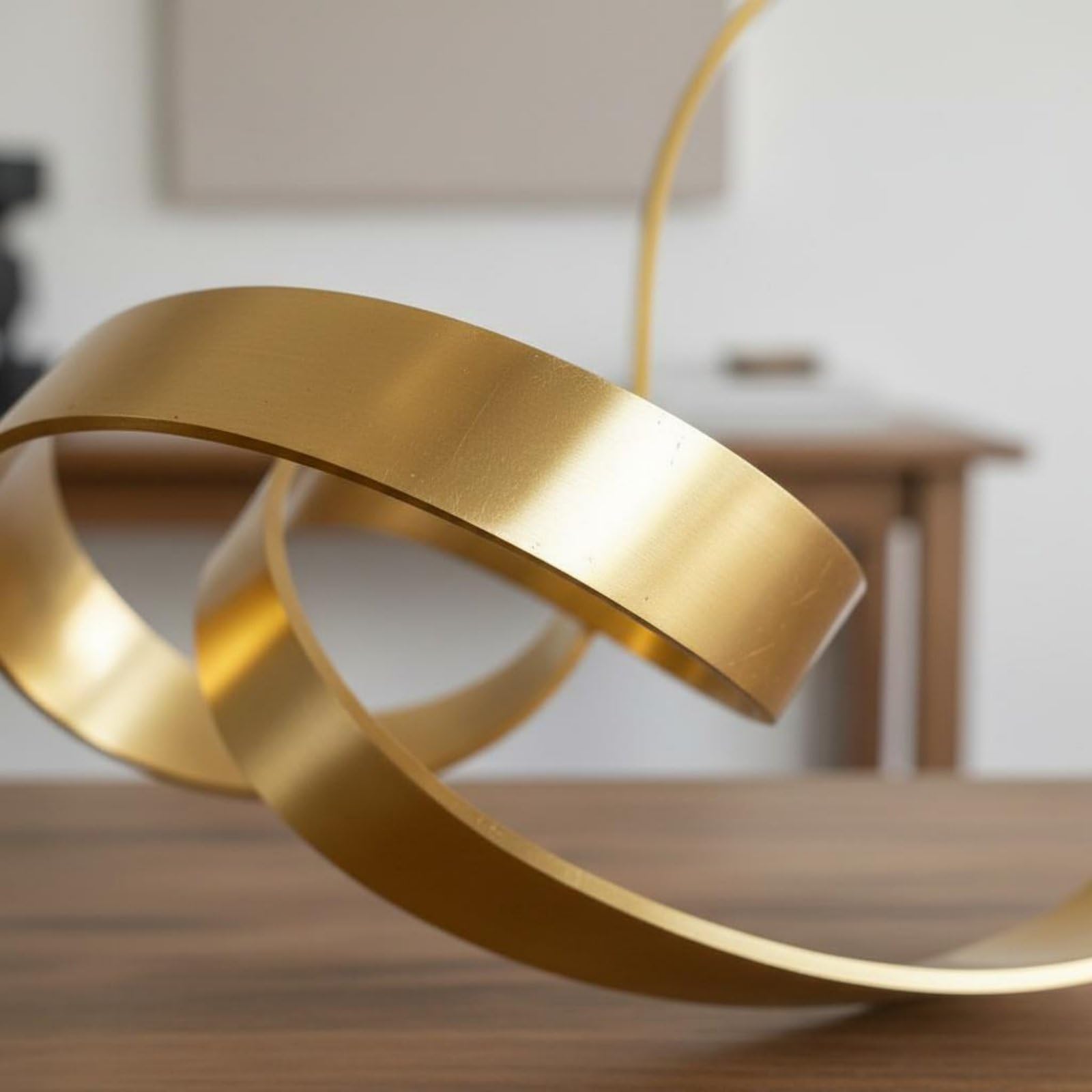 Scultura Nastro in Ottone Decorazione Moderna Soprammobile Tavolino Consolle Brillante Effetto Luminoso Adatta per Salotto Studio Reception Residenza, Bronzo Antico, Medio 250 180 180