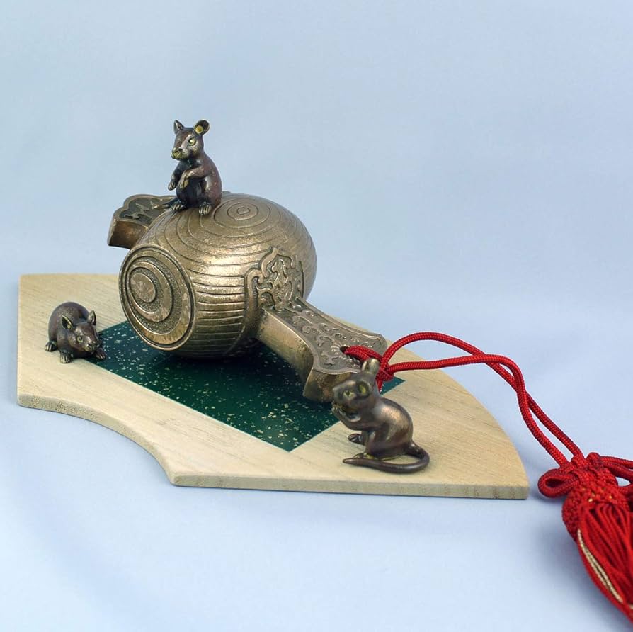 木彫りの打ち出の小槌とねずみの置物 61qv2cgbzkL._AC_SY200_QL15_.jpg