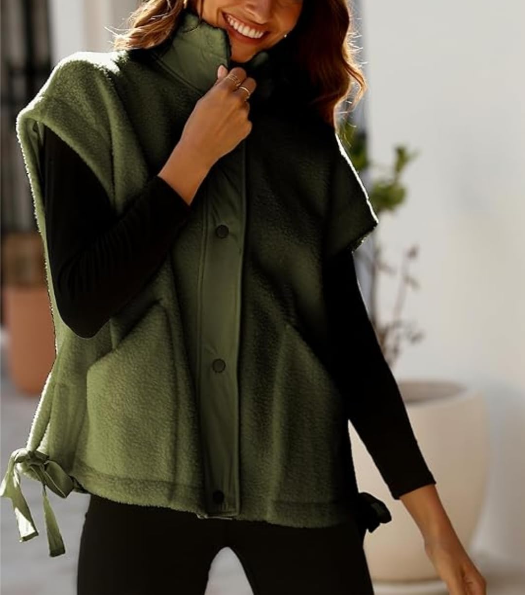 Sherpa Vest Women Oversized Sleeveless Fleece Fuzzy Jacket Winter Zip Up Gilet Outerwear with Pockets - Image 5