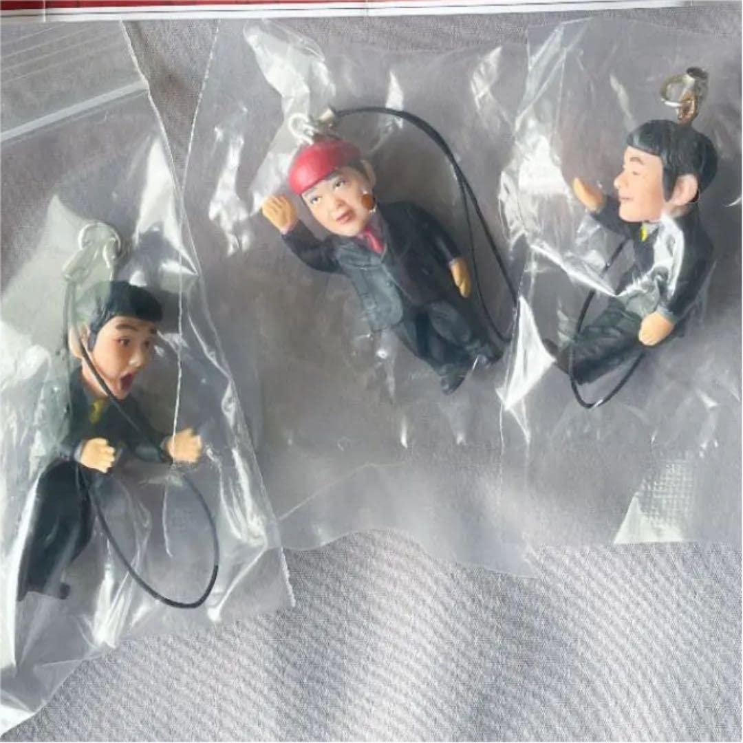 Amazon | ダチョウ倶楽部 上島竜兵 ミニフィギュア ストラップ 3つ