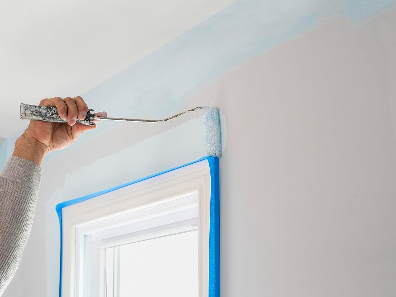 ScotchBlue Ruban de Masquage Multi-Surfaces 36 mm x 41 m 4 Rouleaux Adhésif Peinture Intérieur Extérieur 70% PEFC
