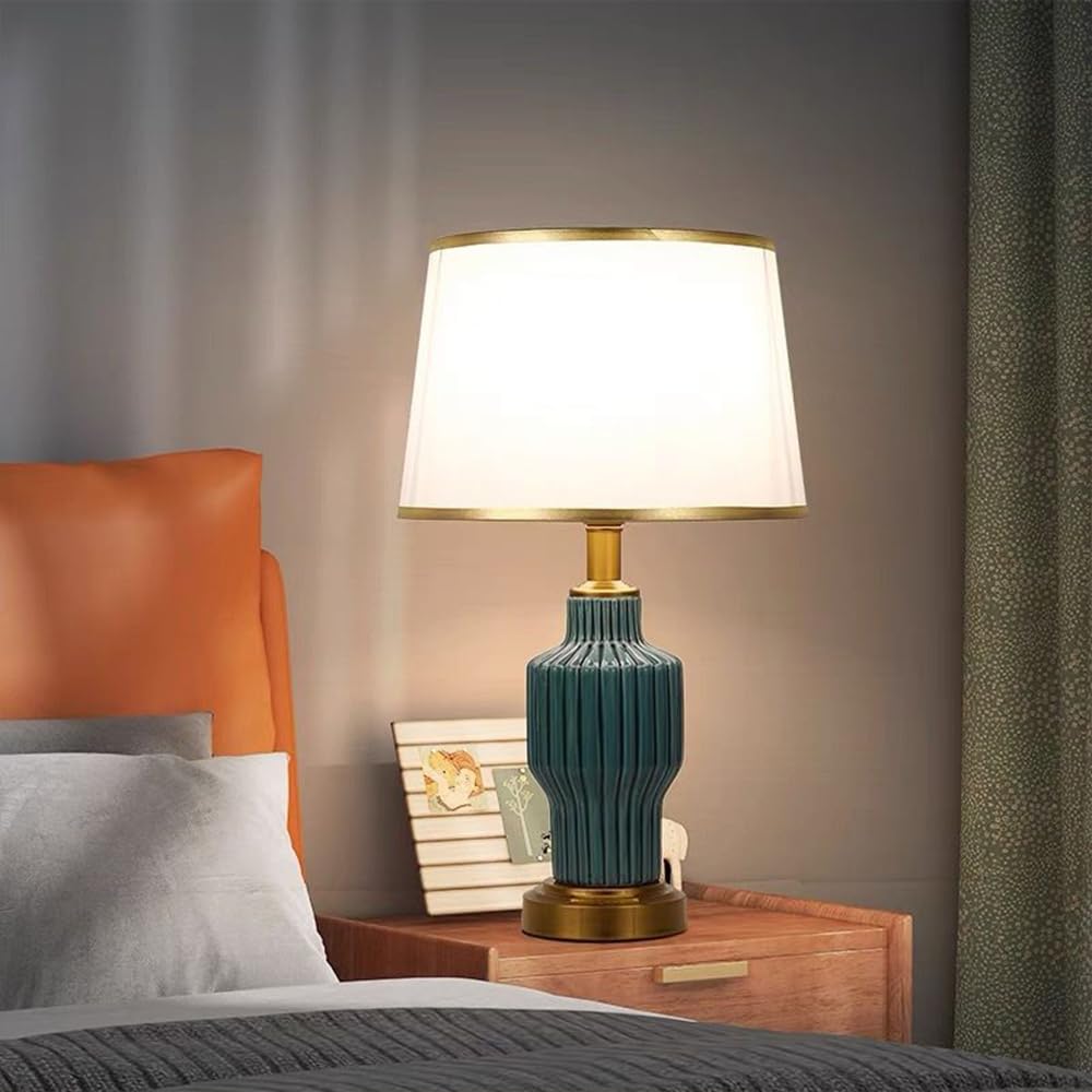 Contemporary Ceramic Table Lamp LED American Village Living Room Bedroom Study Villa Hotel Retro Creativity Bedside Desk Lamp (Style 2)