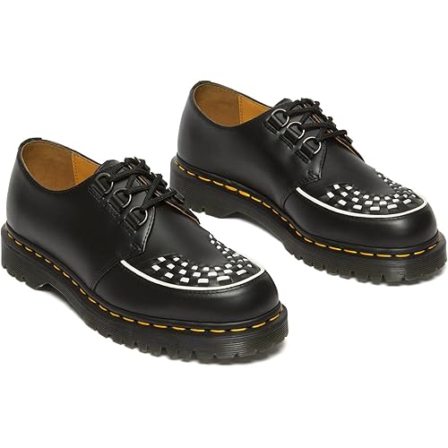 Dr. Martens Unisex Ramsey Oxfords