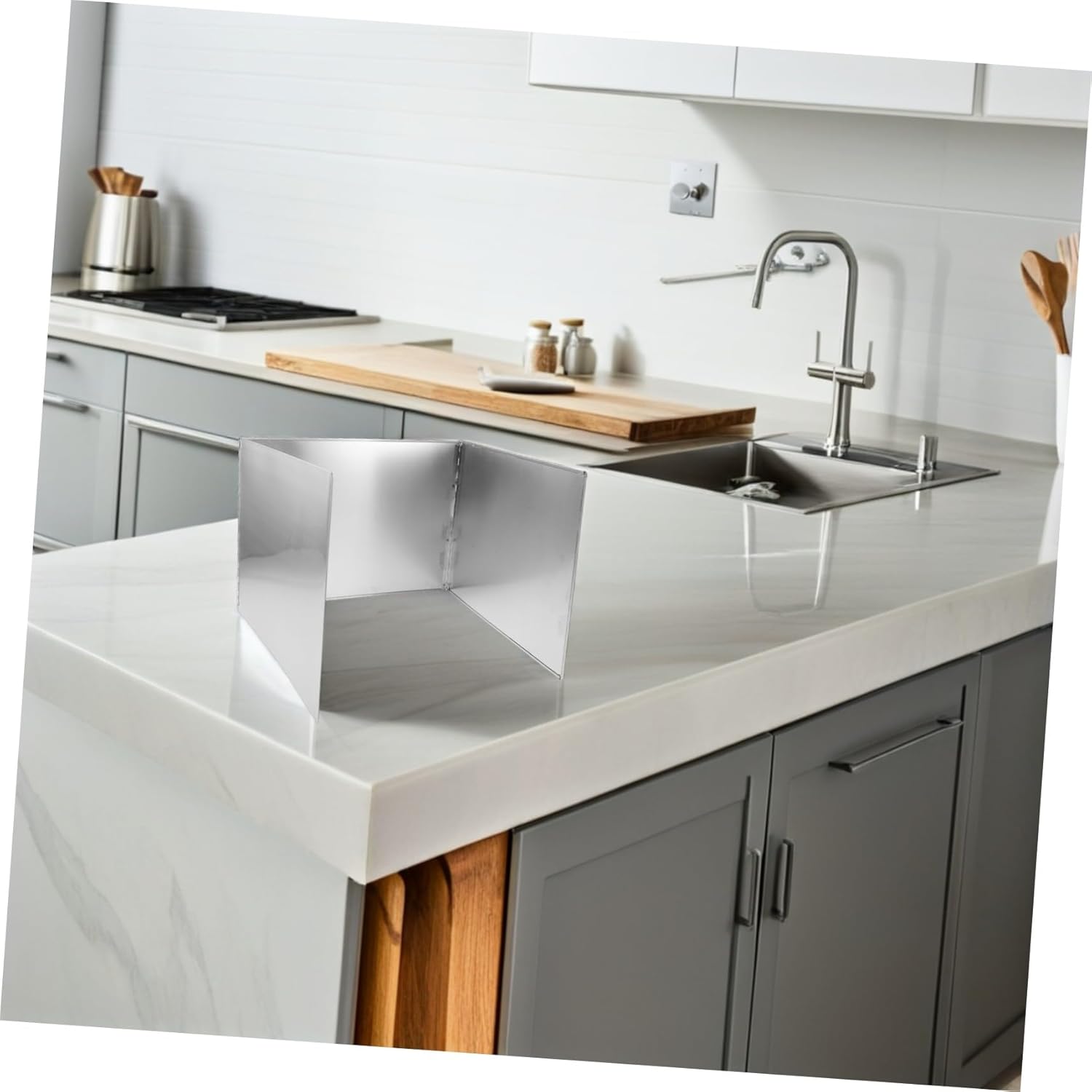 Foldable Stainless Steel Kitchen Protective Plate with Heat Insulation Grease Barrier Splatter Guard for Stove Oil Splash Shield for Frying Grilling and Baking Easy to Install and