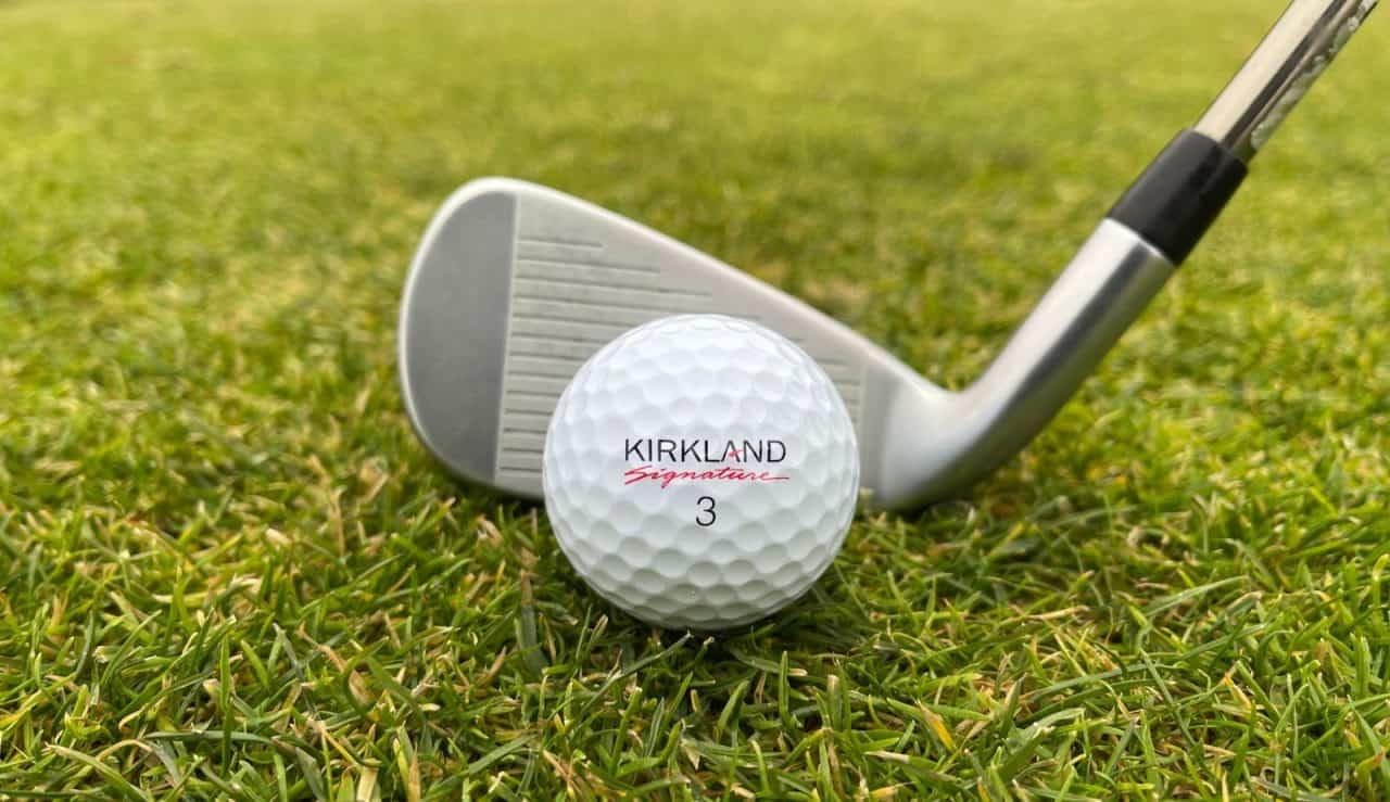 KIRKLAND Signature Golfbälle aus Urethan, Weiß, 24 Stück, Hochleistungs-Golfbälle für Distanz, Kontrolle und Spin, weiches Gefühl mit robuster Konstruktion, ideal für alle Schwierigkeitsstufen