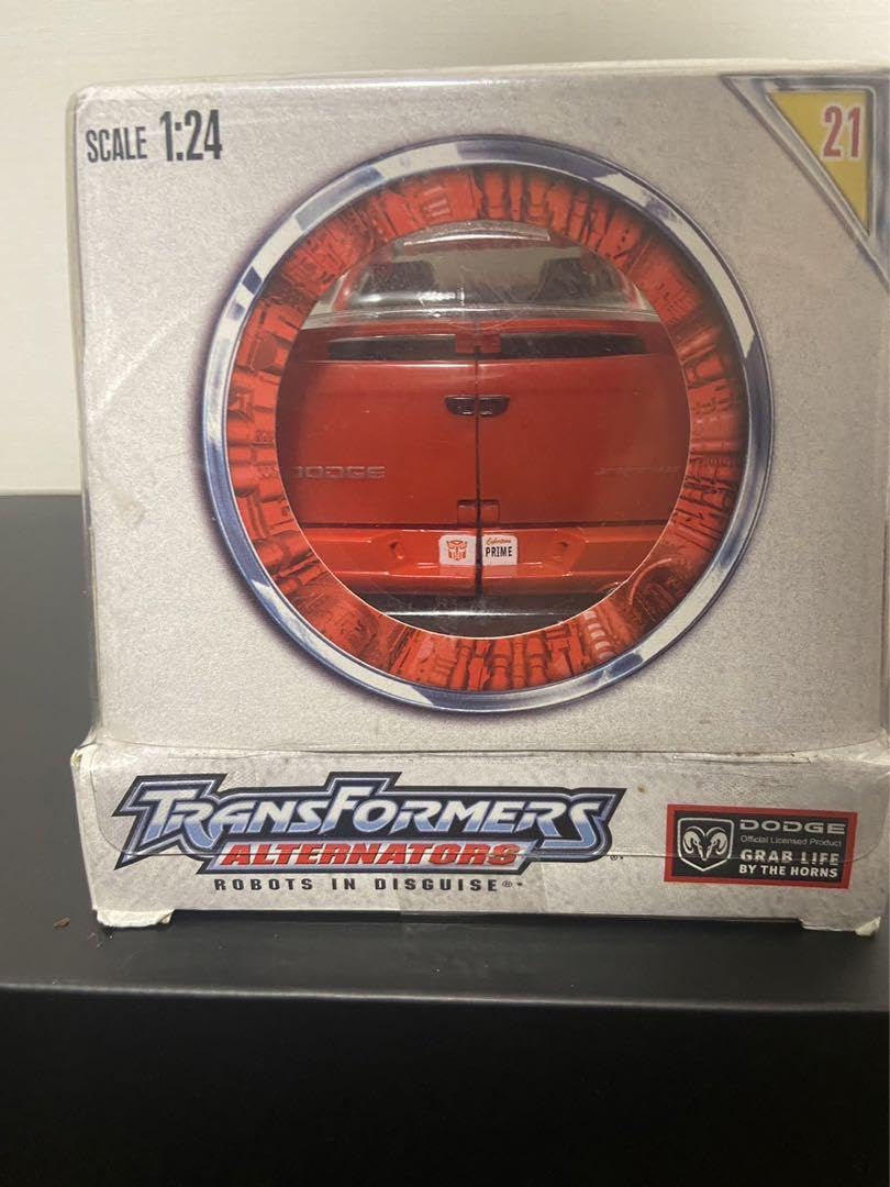 新品トランスフォーマー オルタネーターズ オプティマスプライム 風